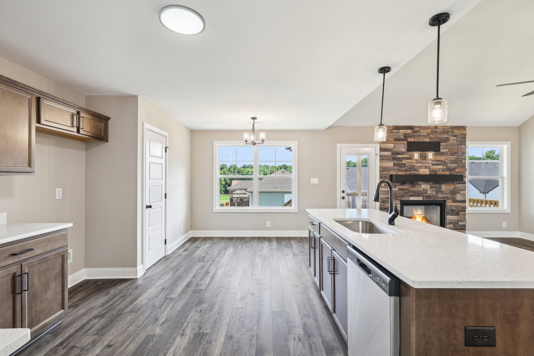 147 Cardinal Creek