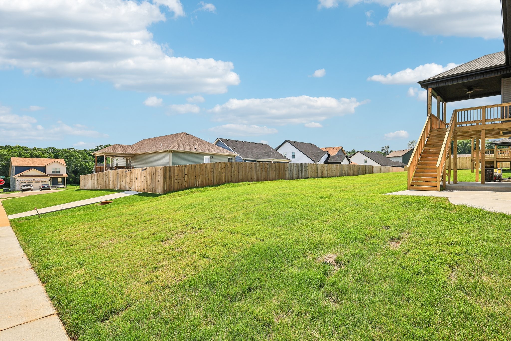 147 Cardinal Creek