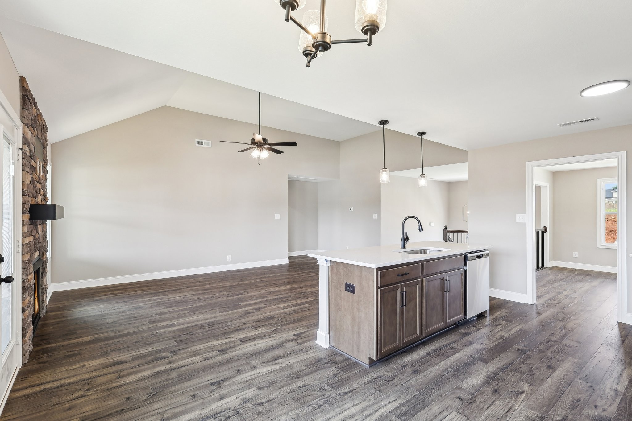 147 Cardinal Creek