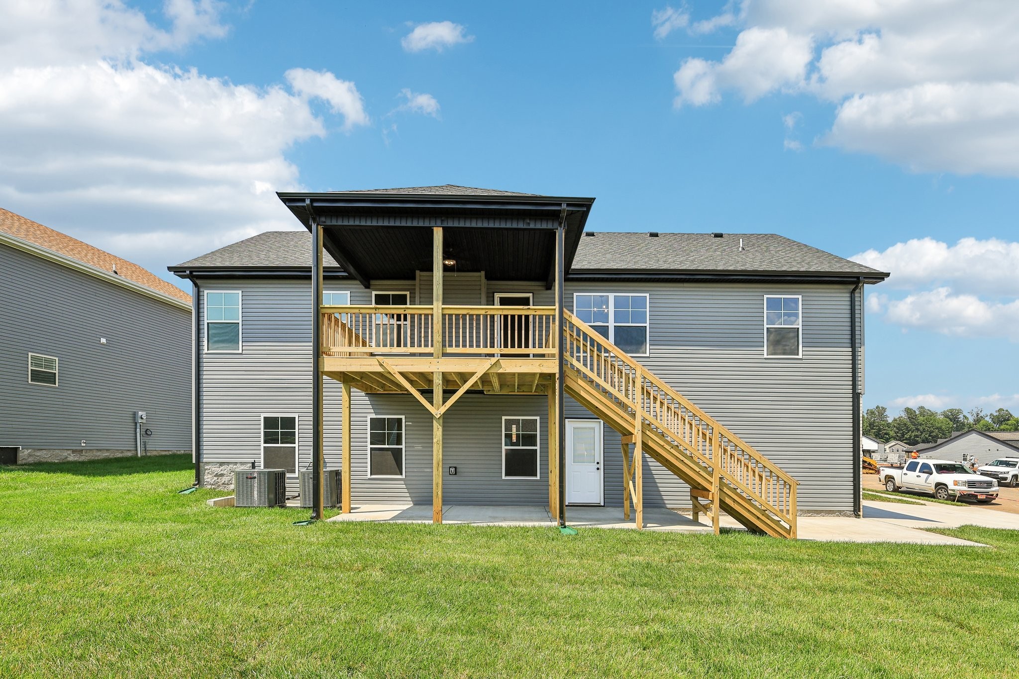 147 Cardinal Creek