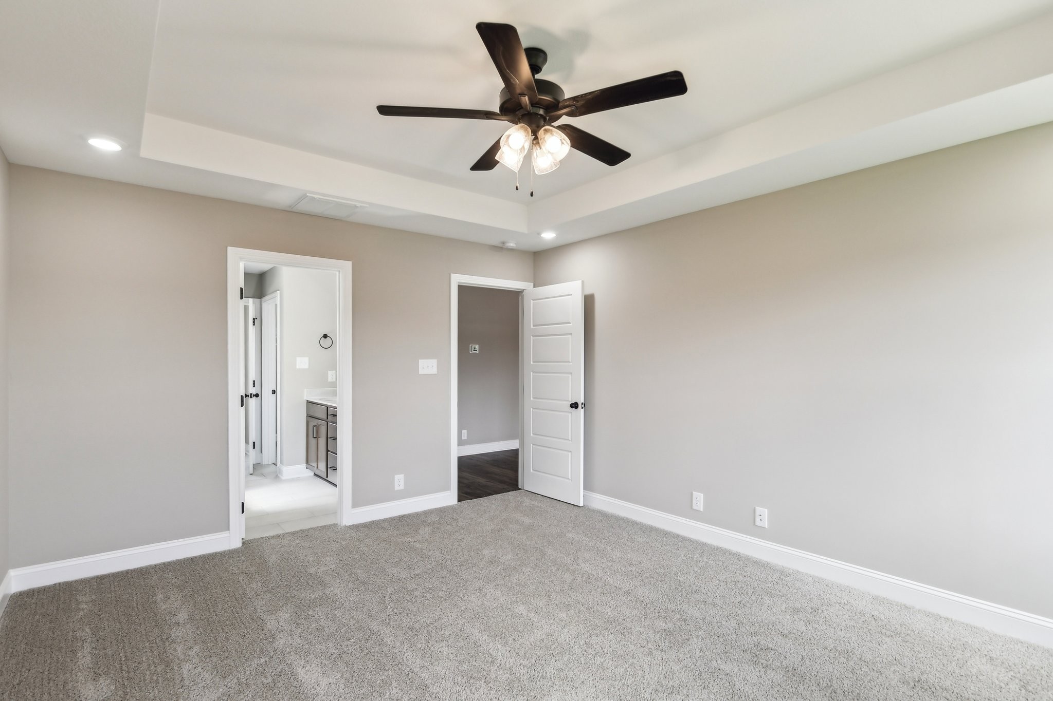 147 Cardinal Creek