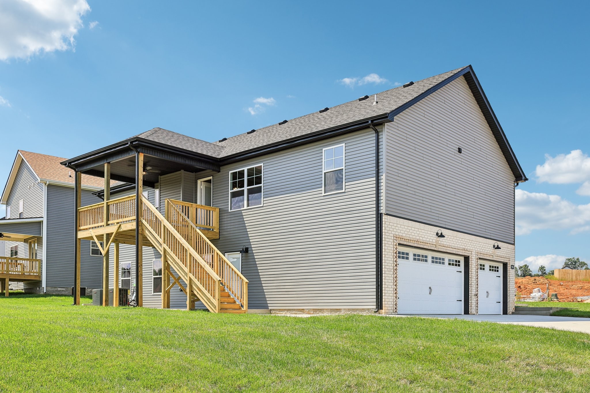 147 Cardinal Creek