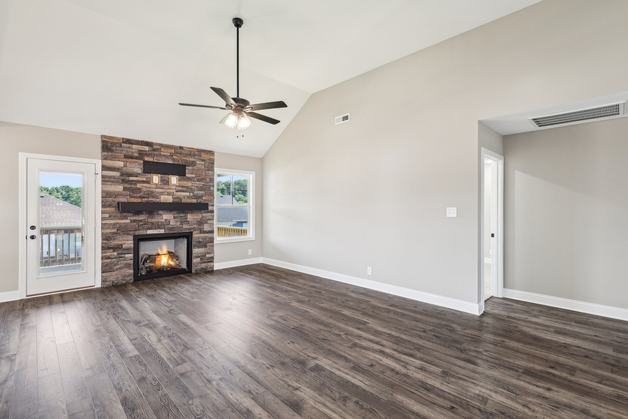 147 Cardinal Creek
