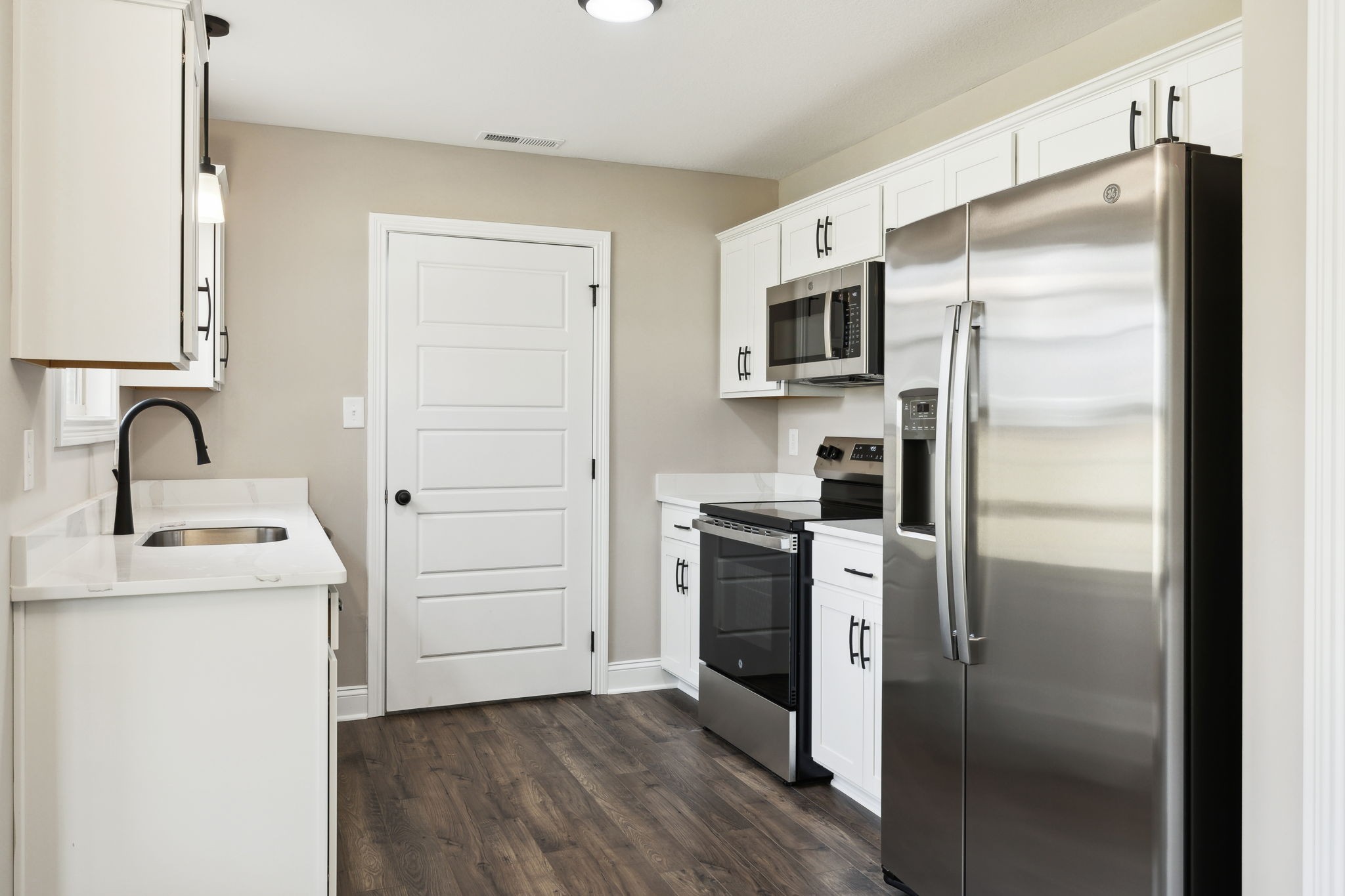 105 Roadrunner Ct