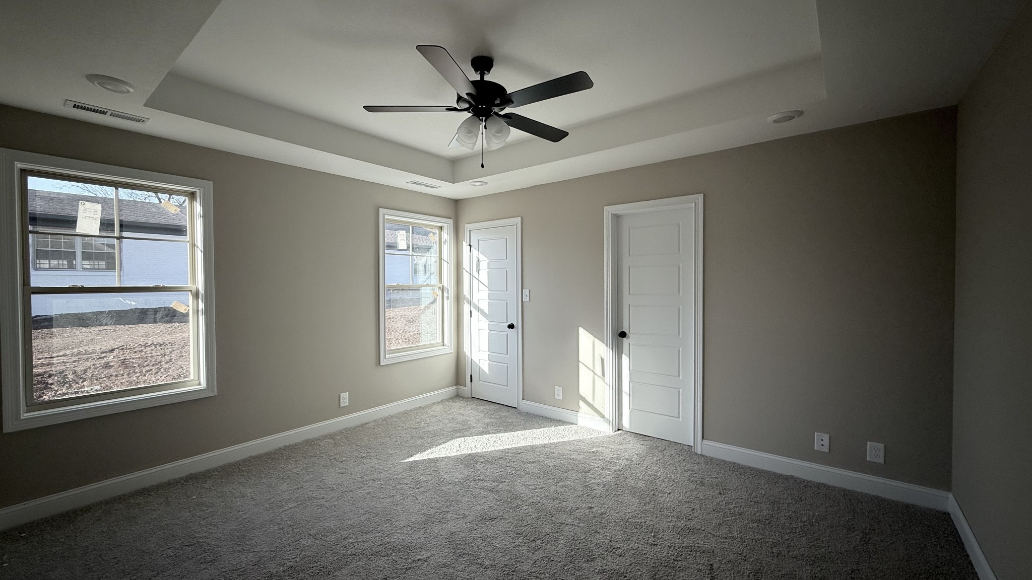 105 Roadrunner Ct