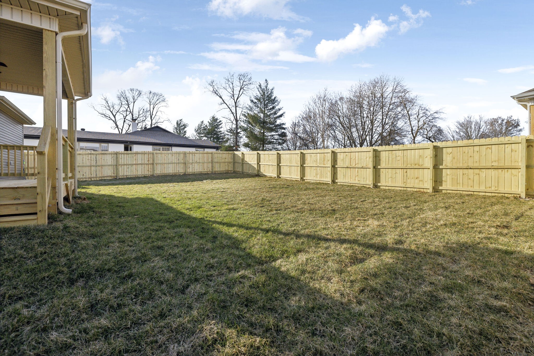 105 Roadrunner Ct