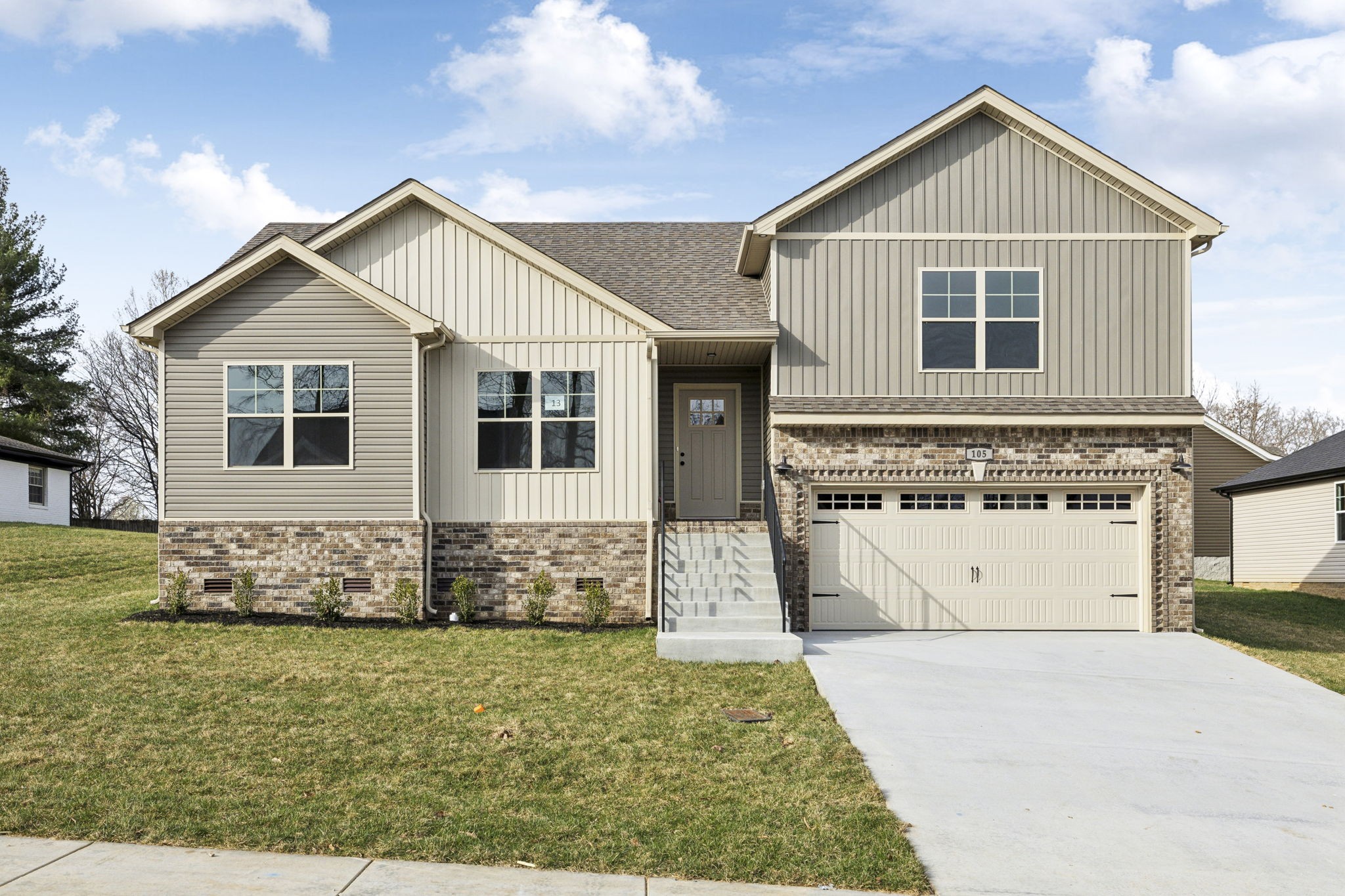 105 Roadrunner Ct