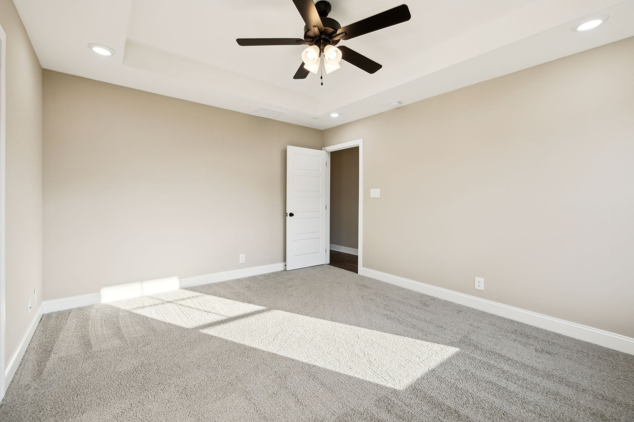 105 Roadrunner Ct