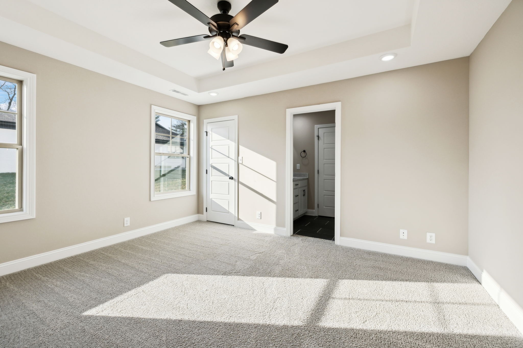 105 Roadrunner Ct