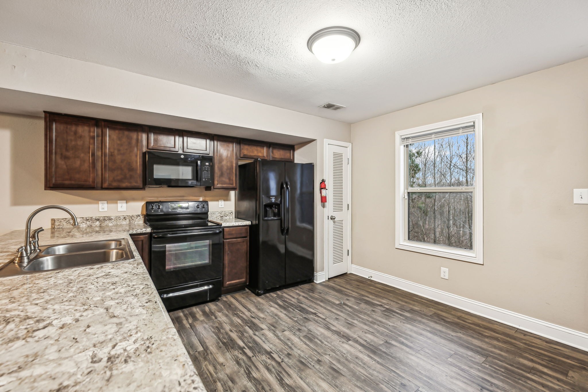 1709 Manning Dr
