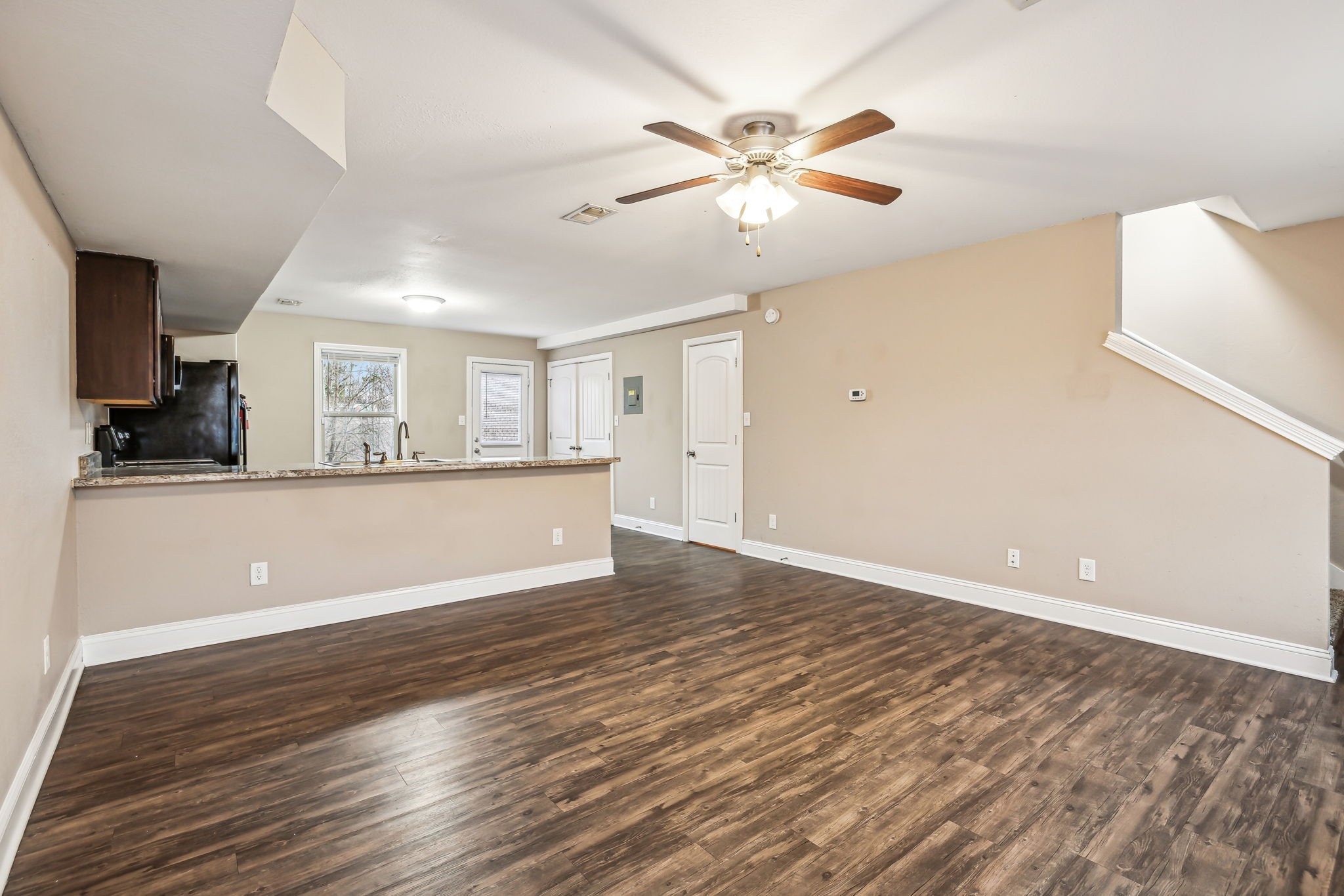 1709 Manning Dr