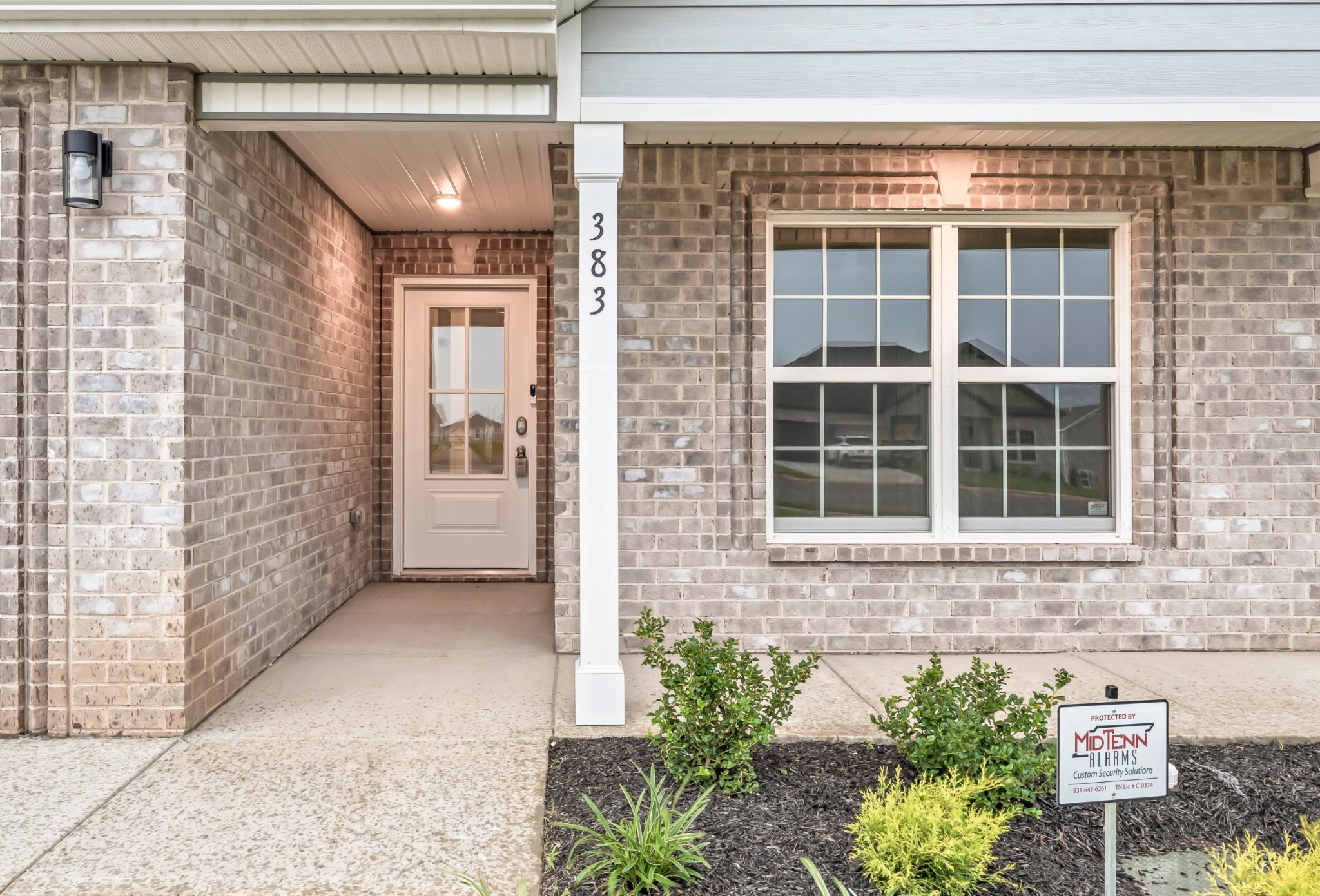 383 Kingland Ln
