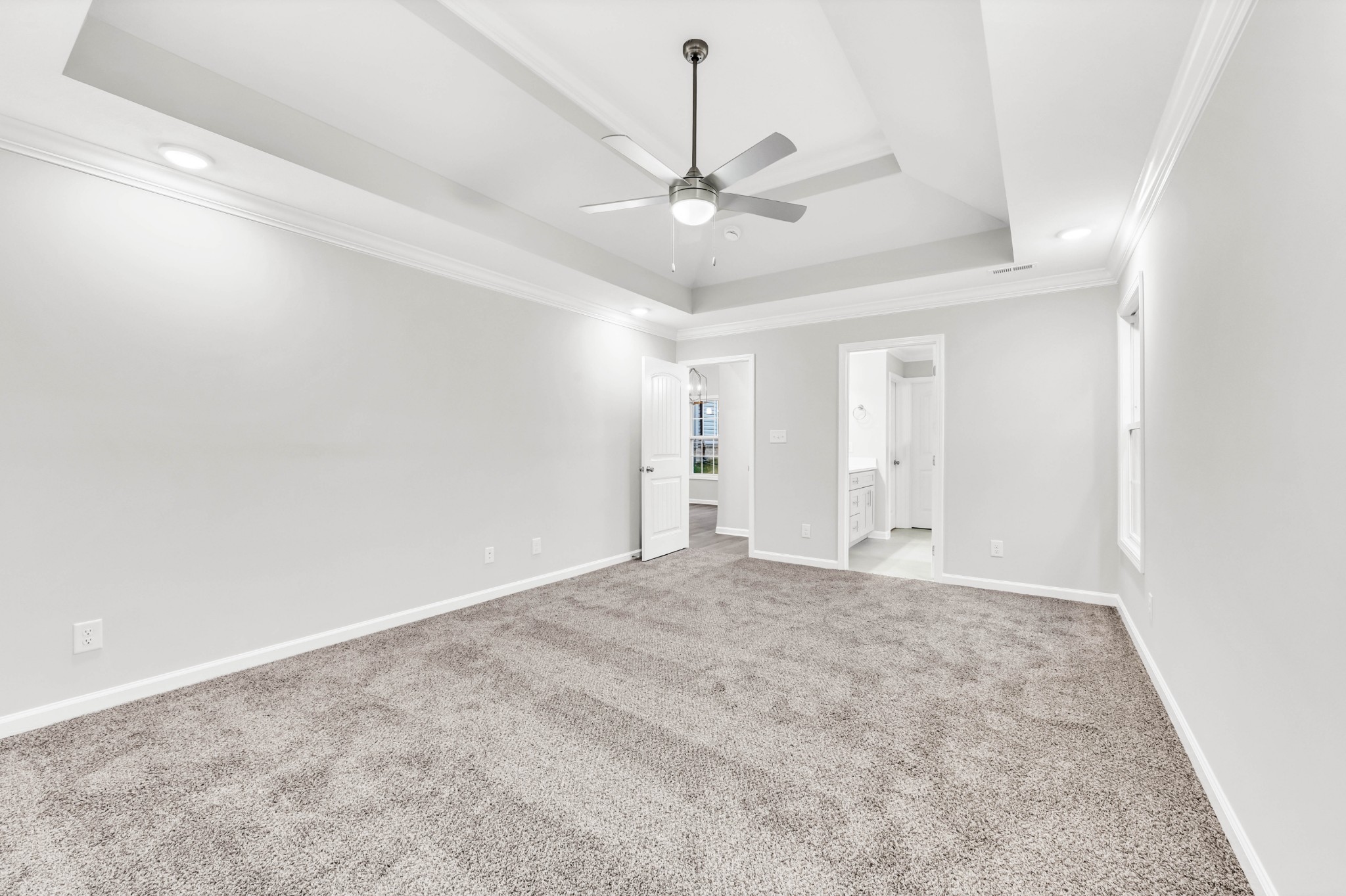 383 Kingland Ln