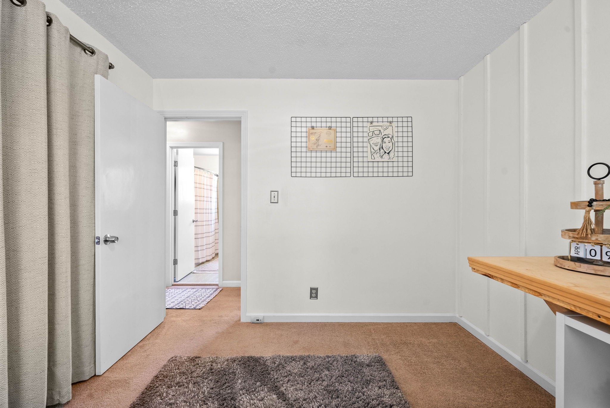 240 E Old Trenton Rd
