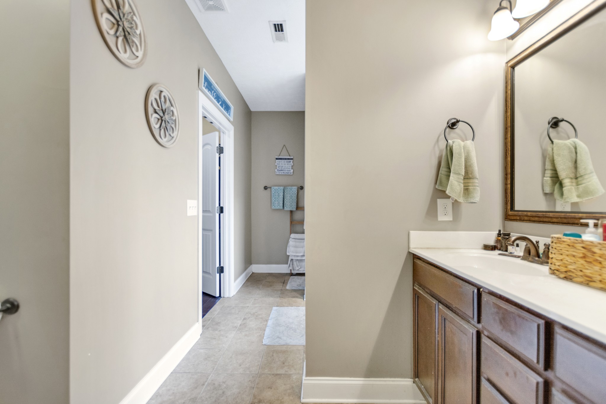 974 Terraceside Cir