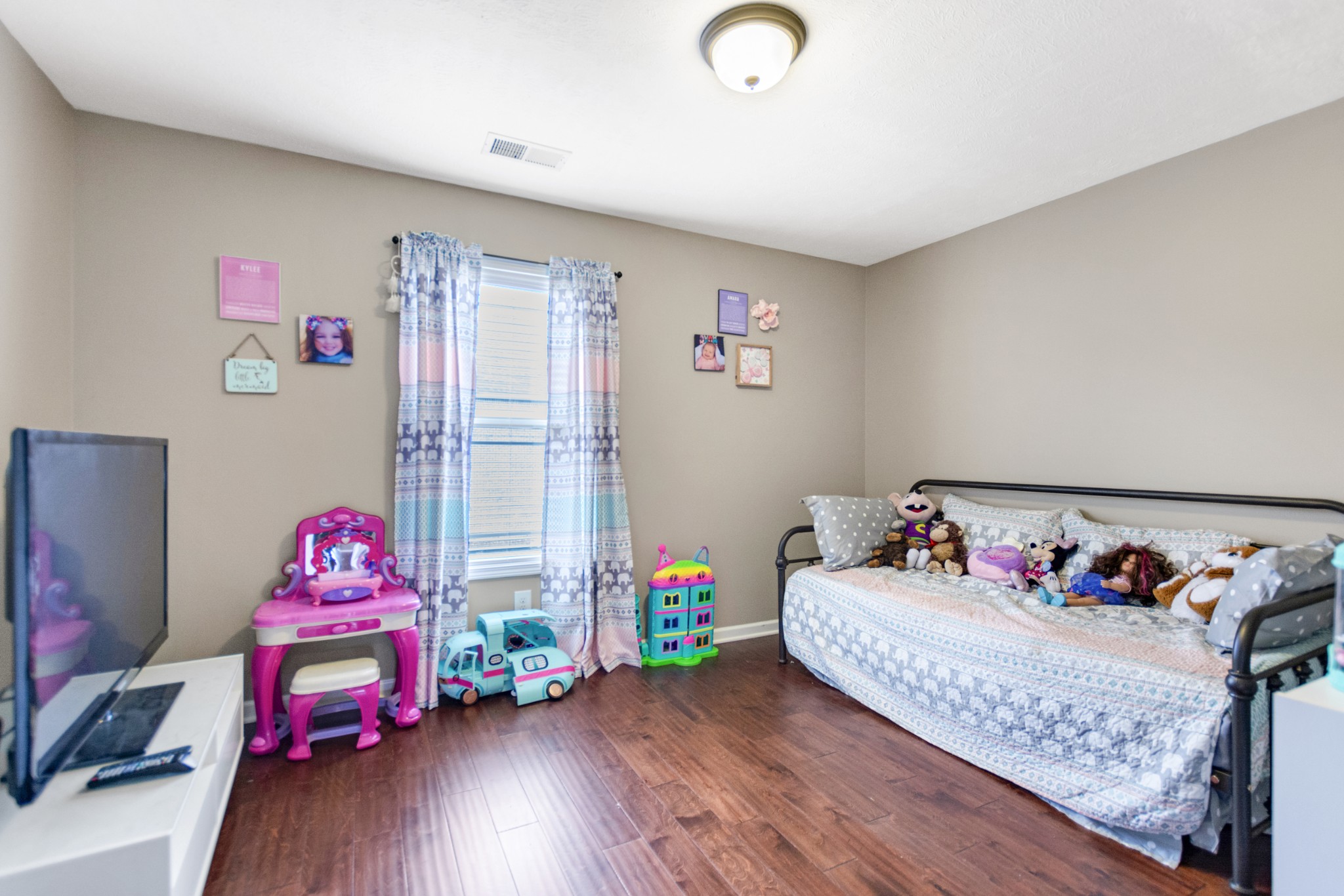 974 Terraceside Cir