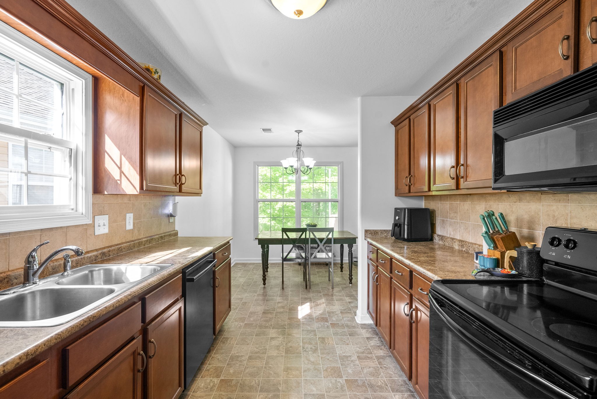 309 David Dr