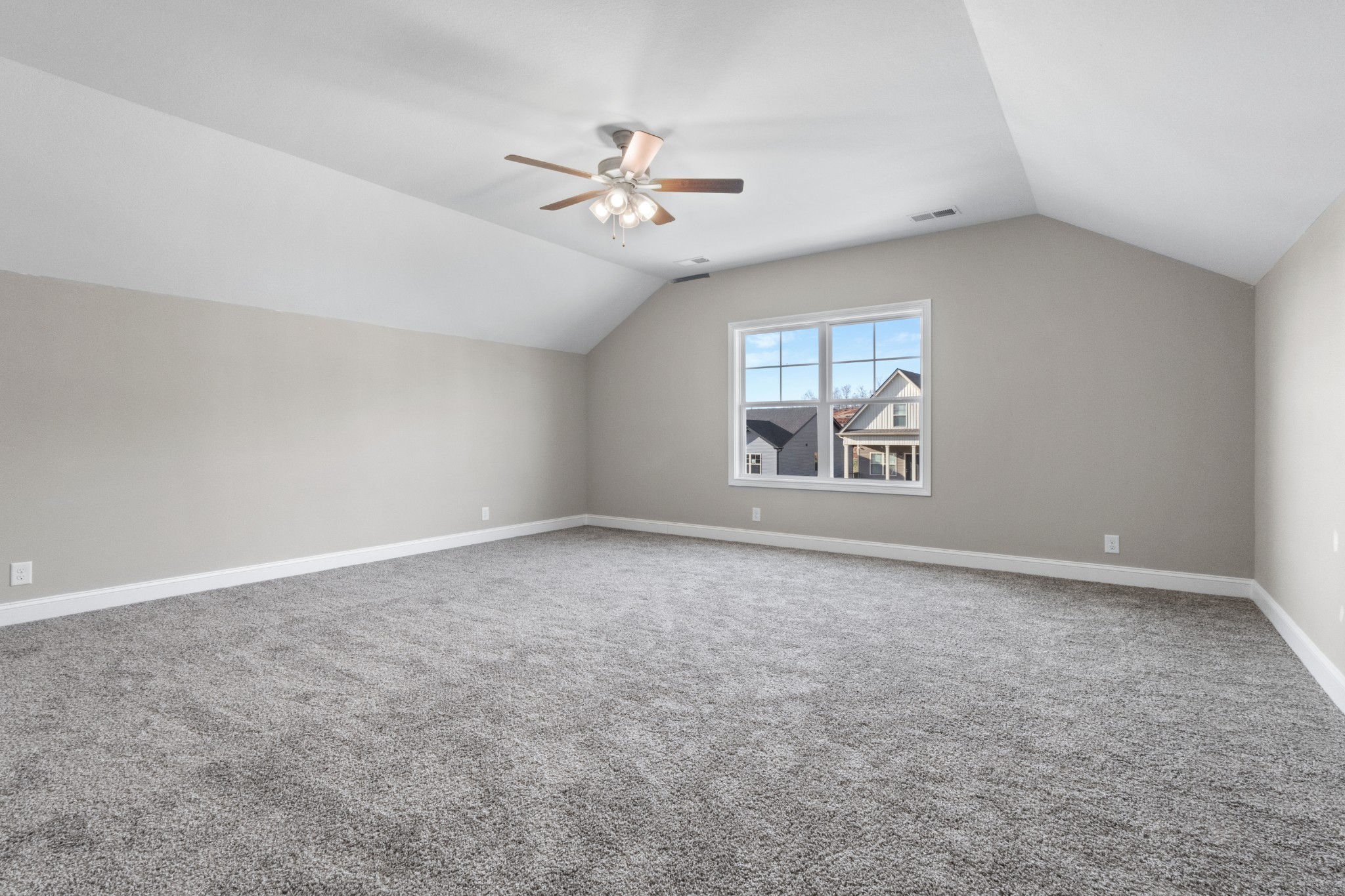 194 Cardinal Creek