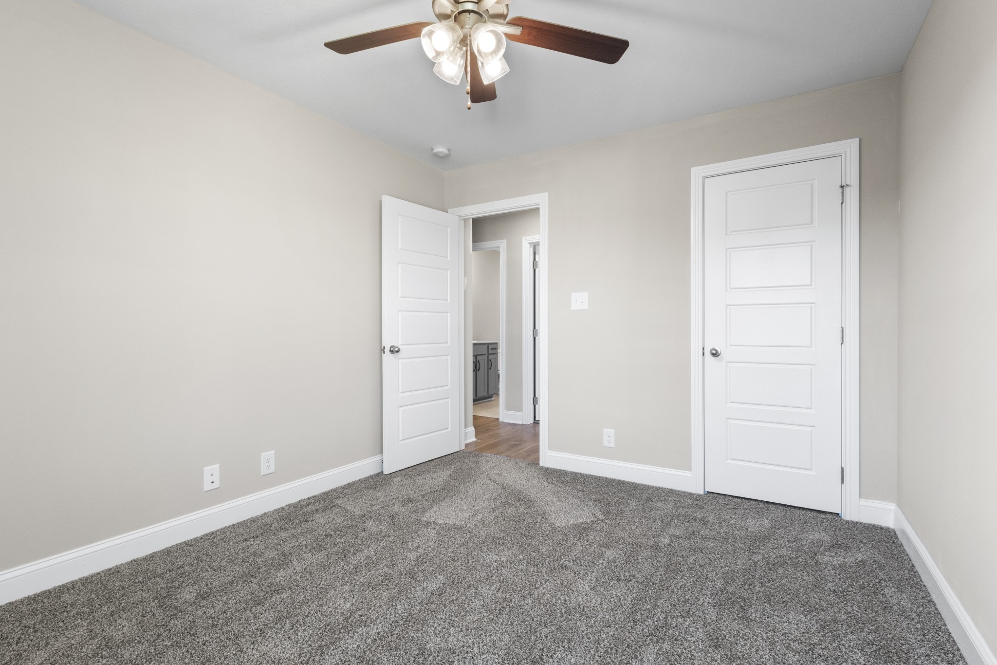 194 Cardinal Creek
