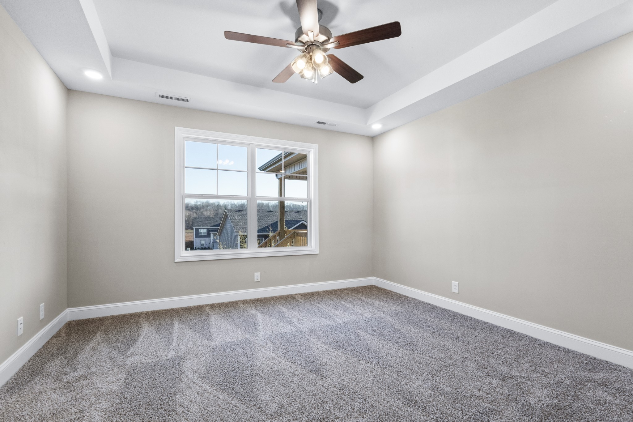 194 Cardinal Creek