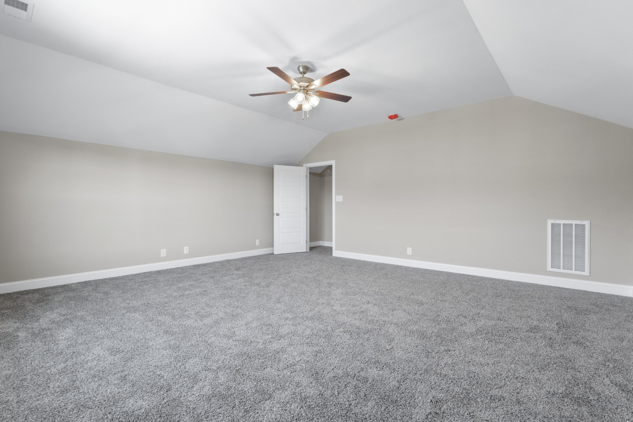 194 Cardinal Creek