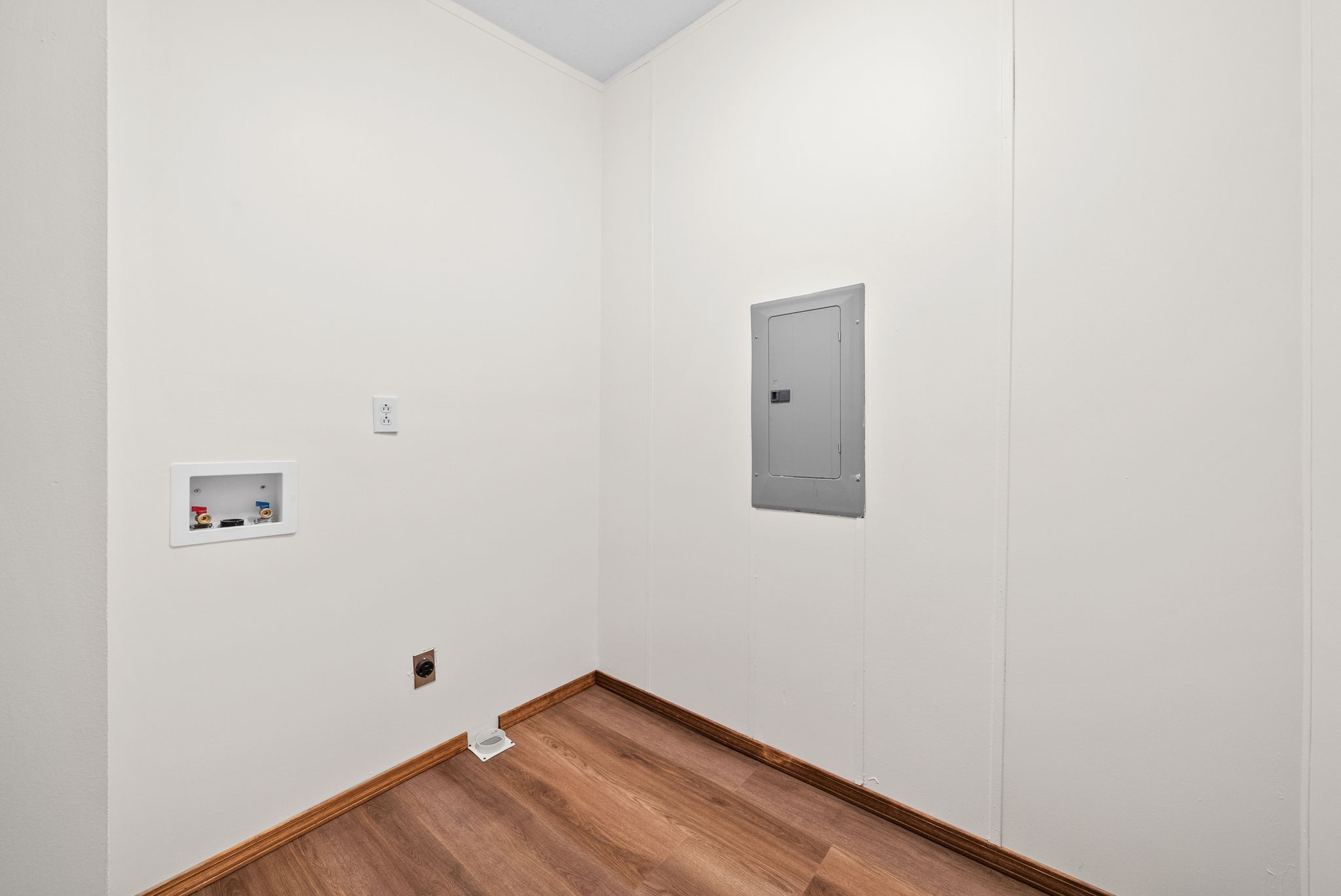 1464 Herman Adams Rd