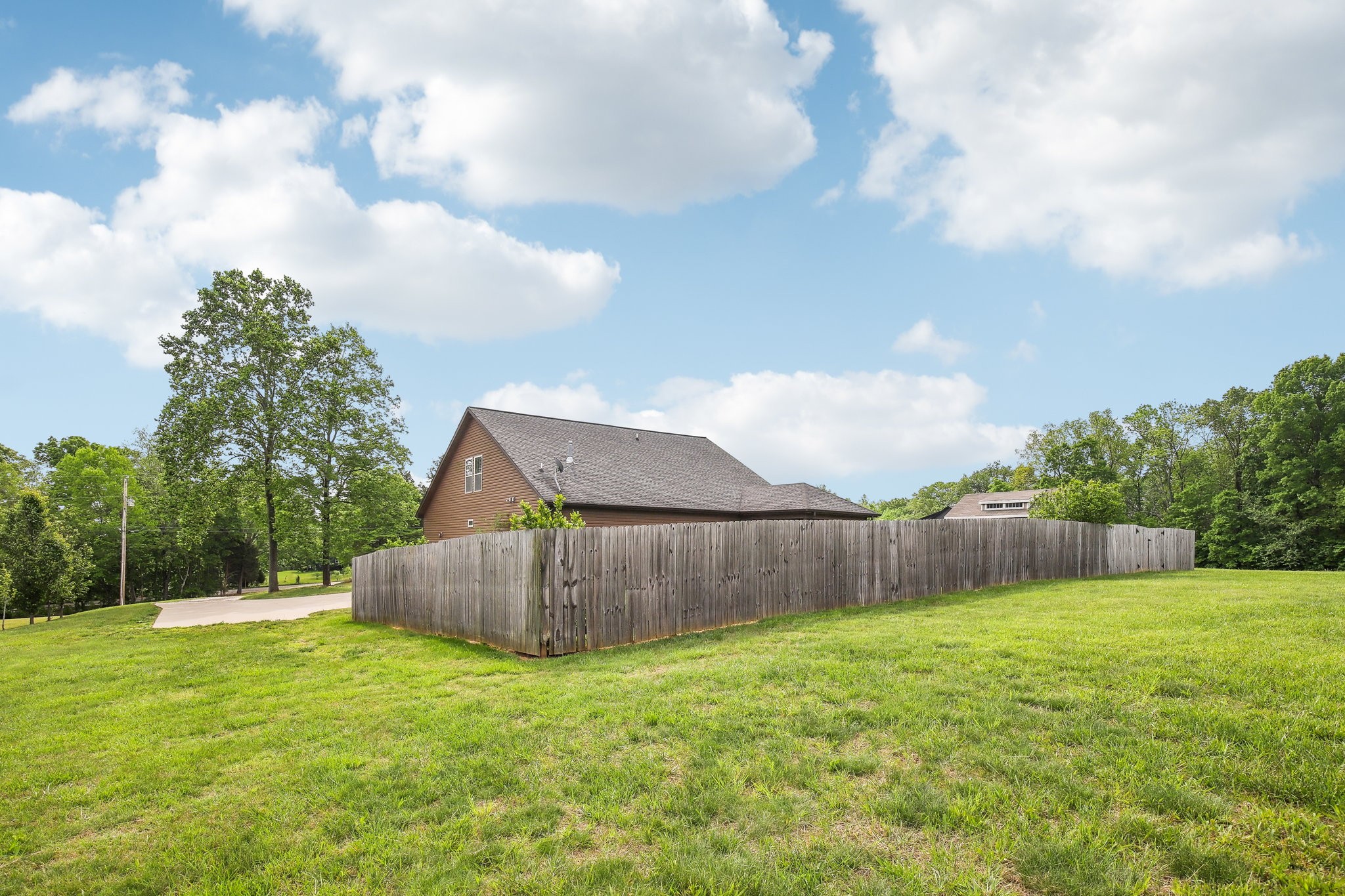 5652 Hwy 48