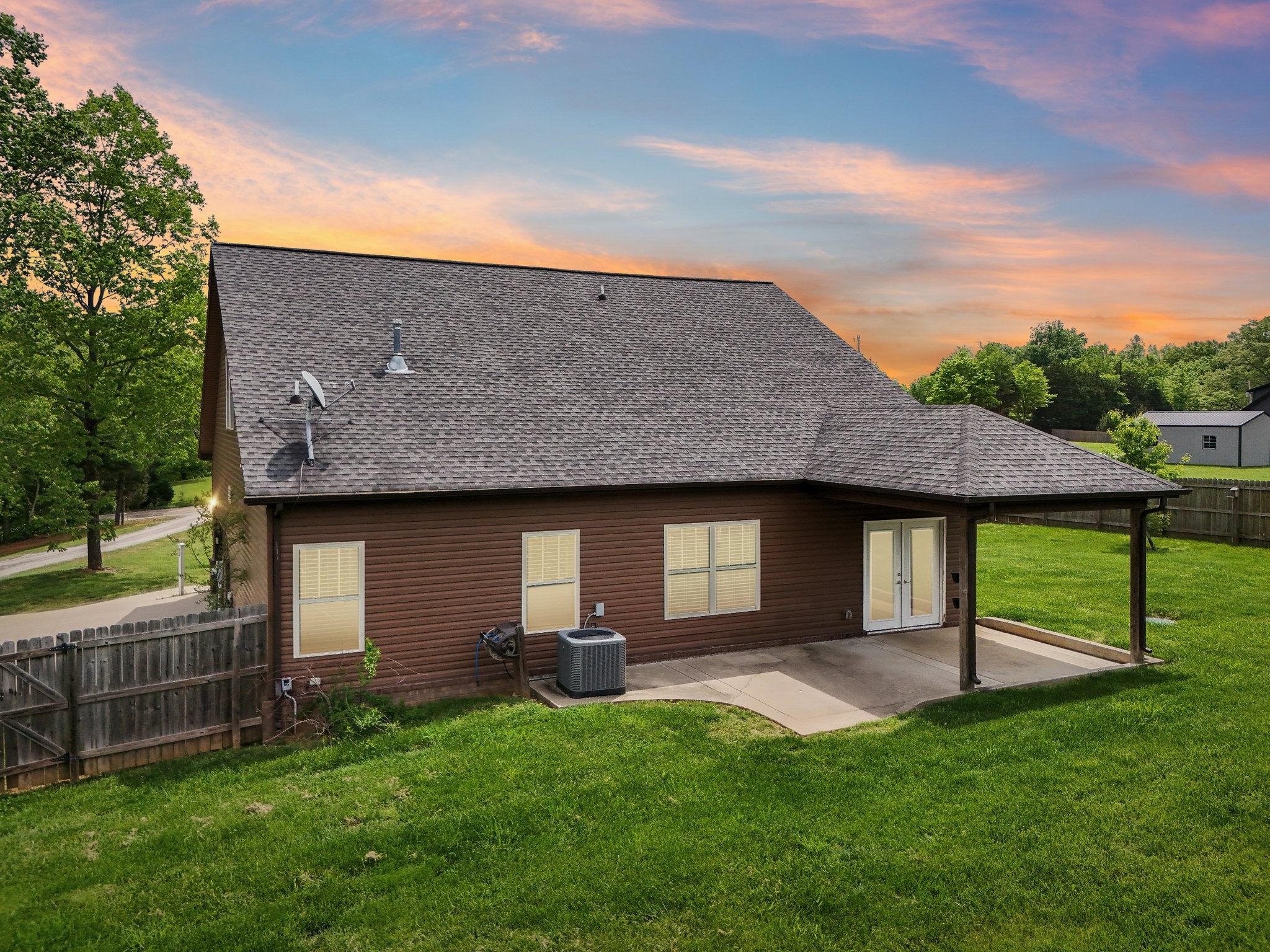 5652 Hwy 48