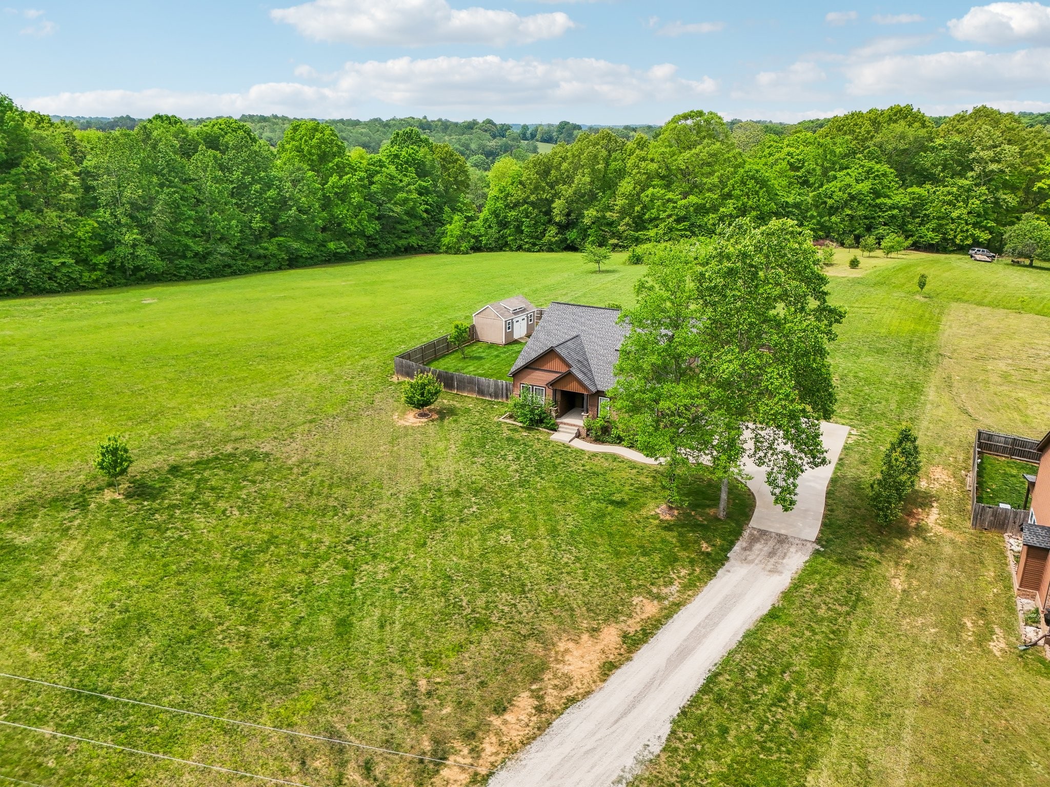 5652 Hwy 48