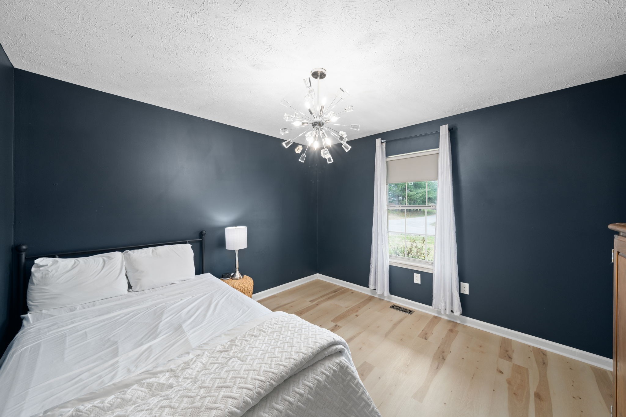 109 Oak Tree Dr