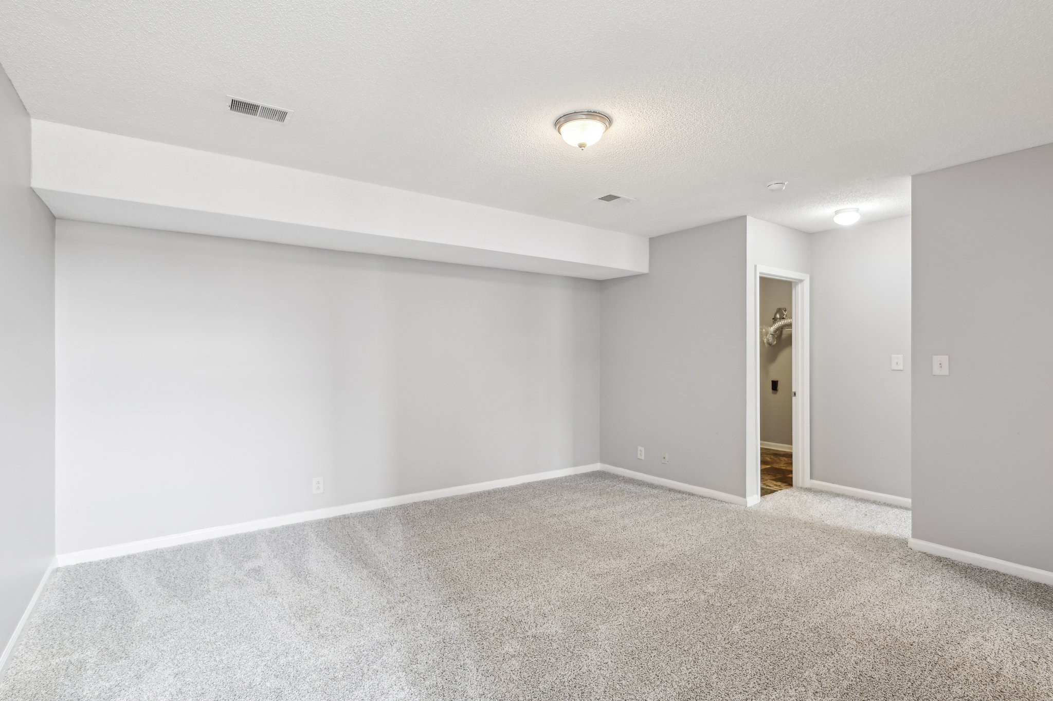 2617 Green Briar Dr