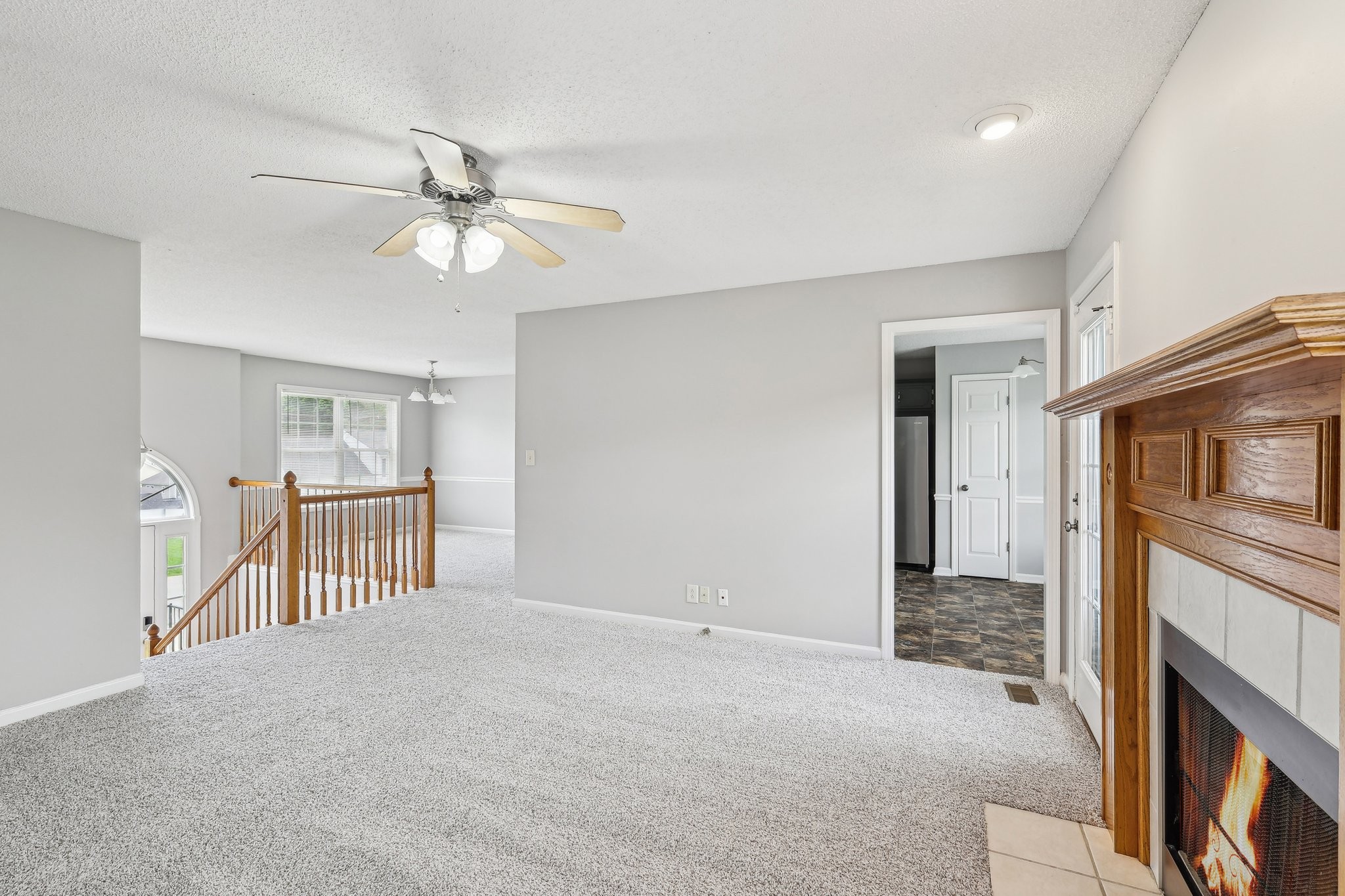 2617 Green Briar Dr