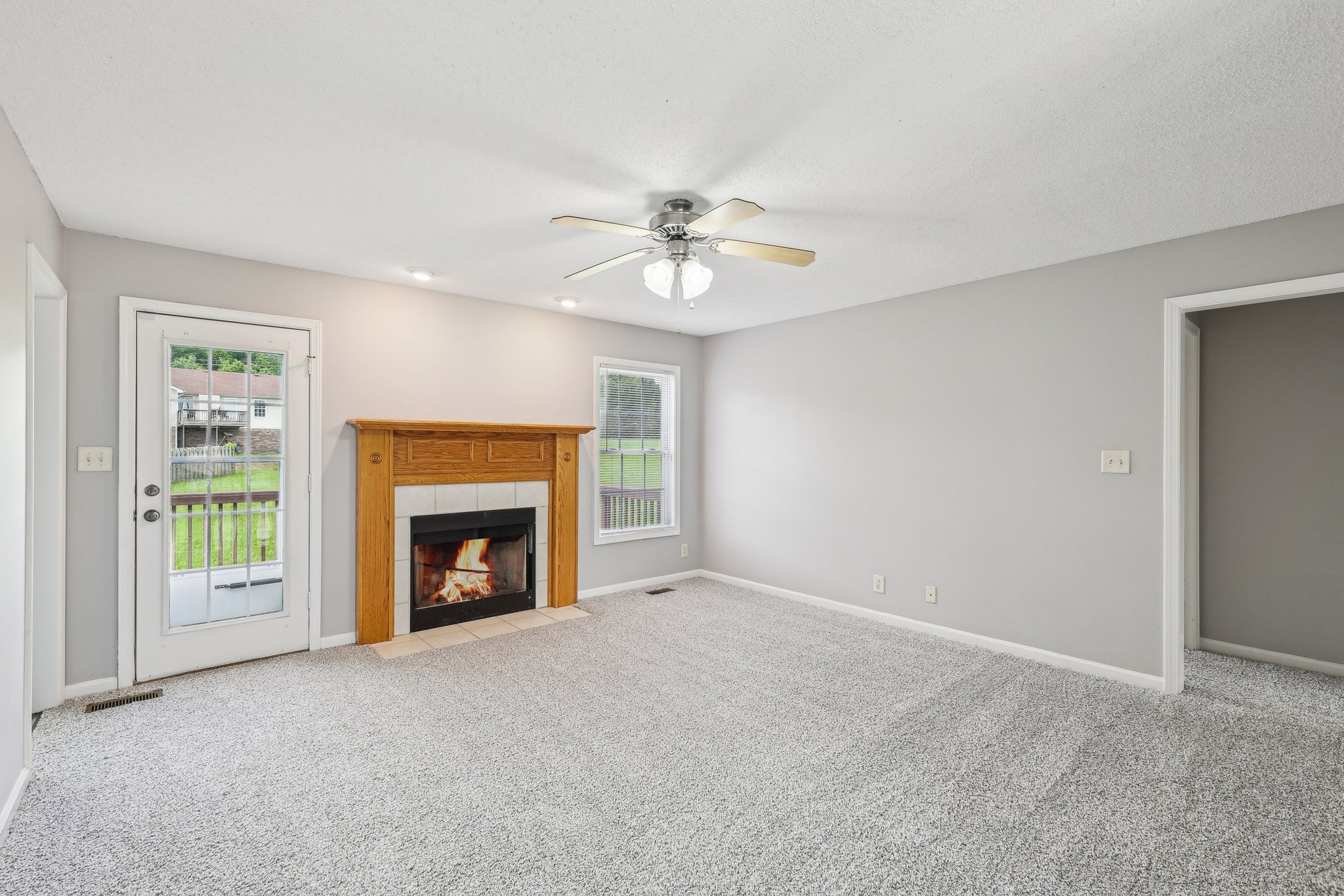 2617 Green Briar Dr