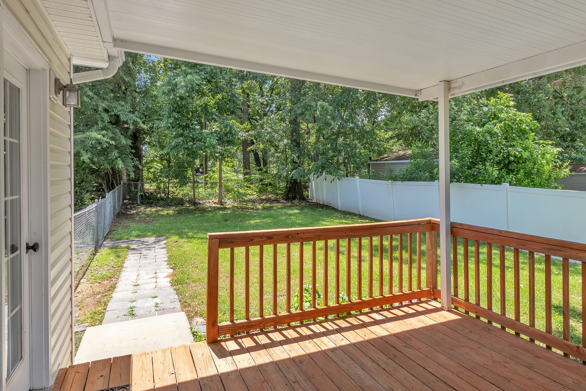460 Caney Ln