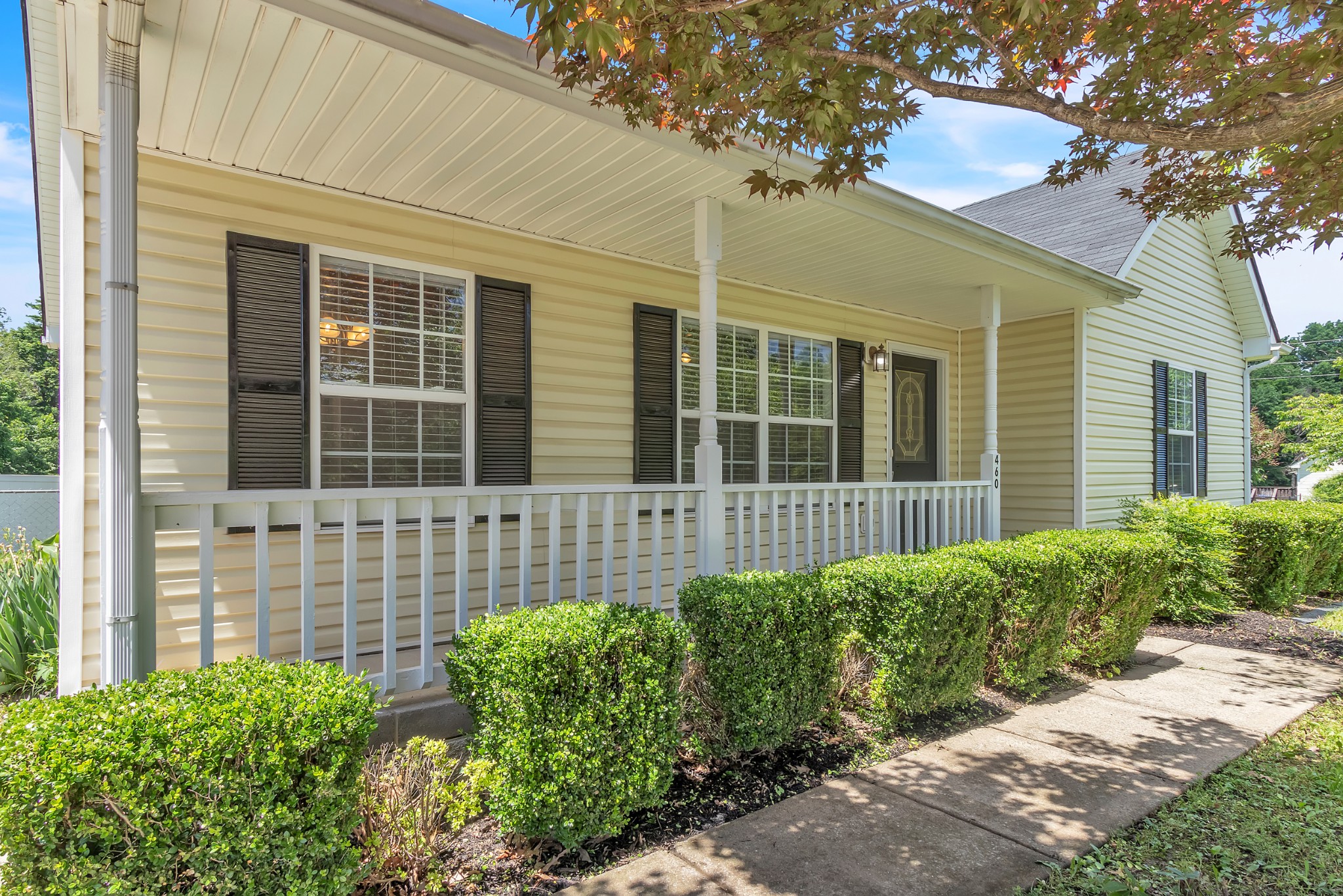 460 Caney Ln