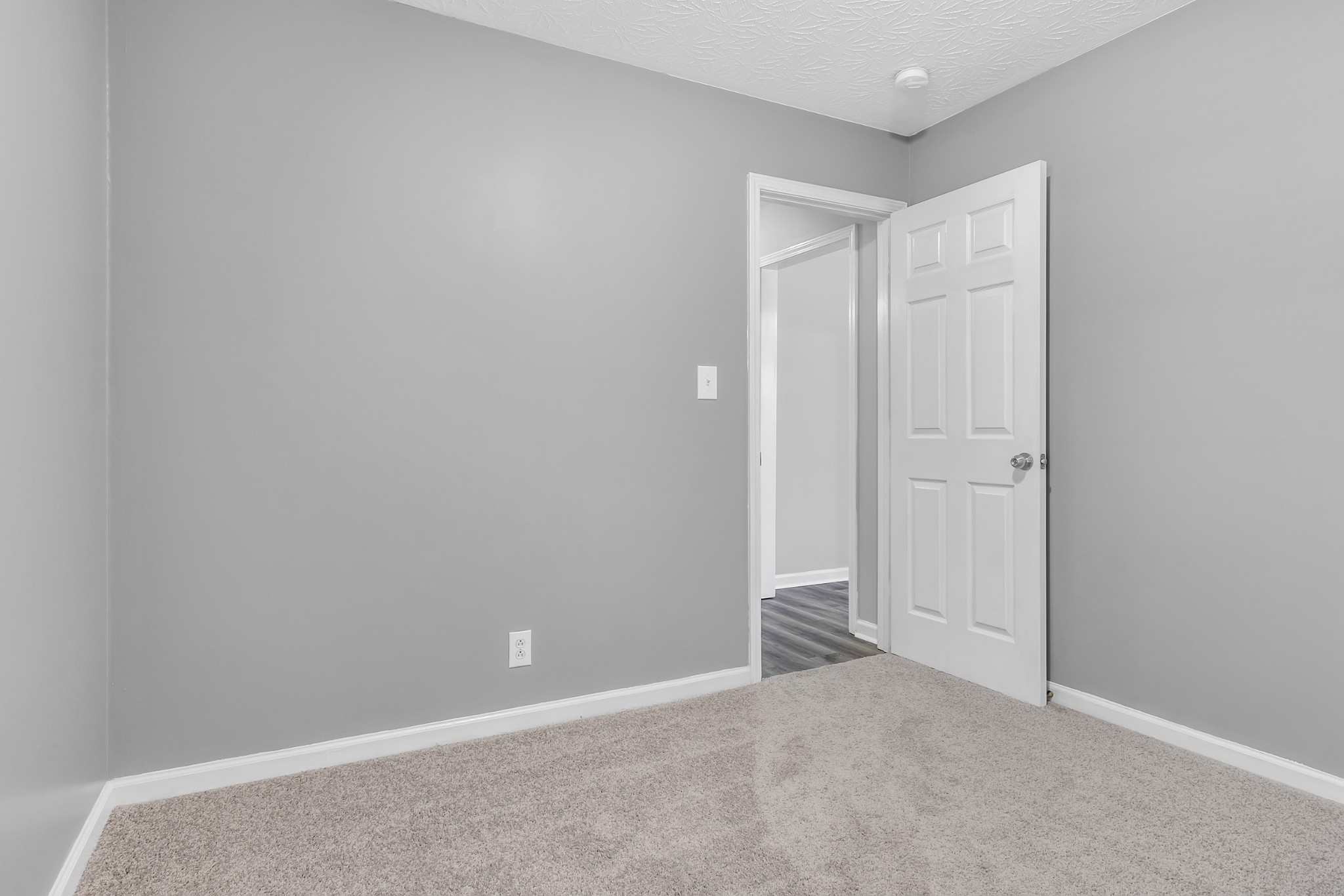 460 Caney Ln