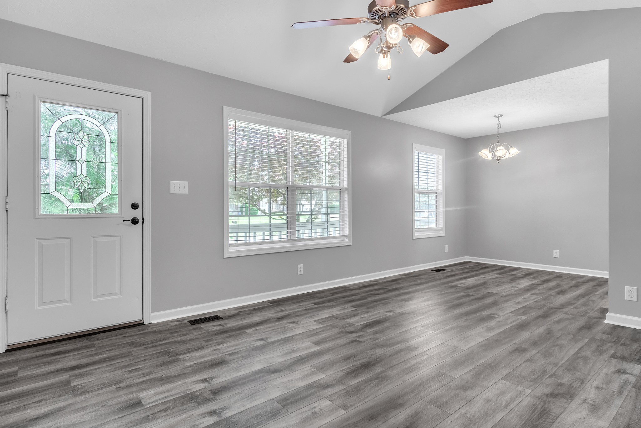 460 Caney Ln
