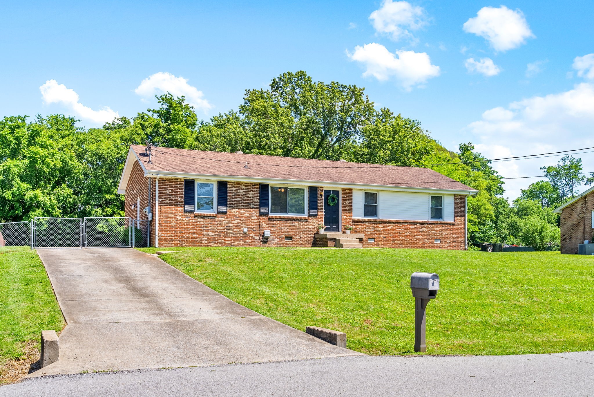 1319 Courtney Drive
