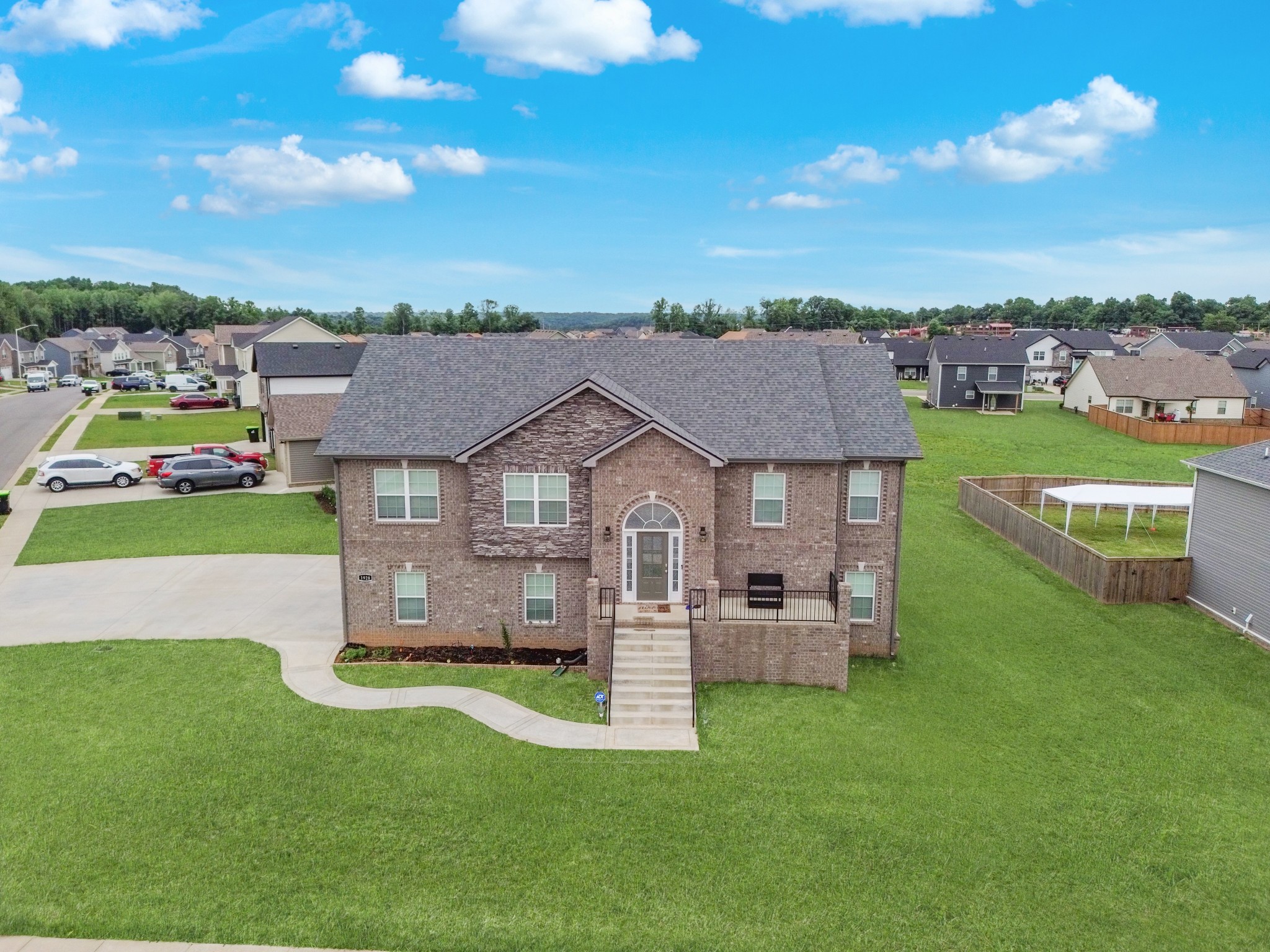 1928 Sydney Louise Dr