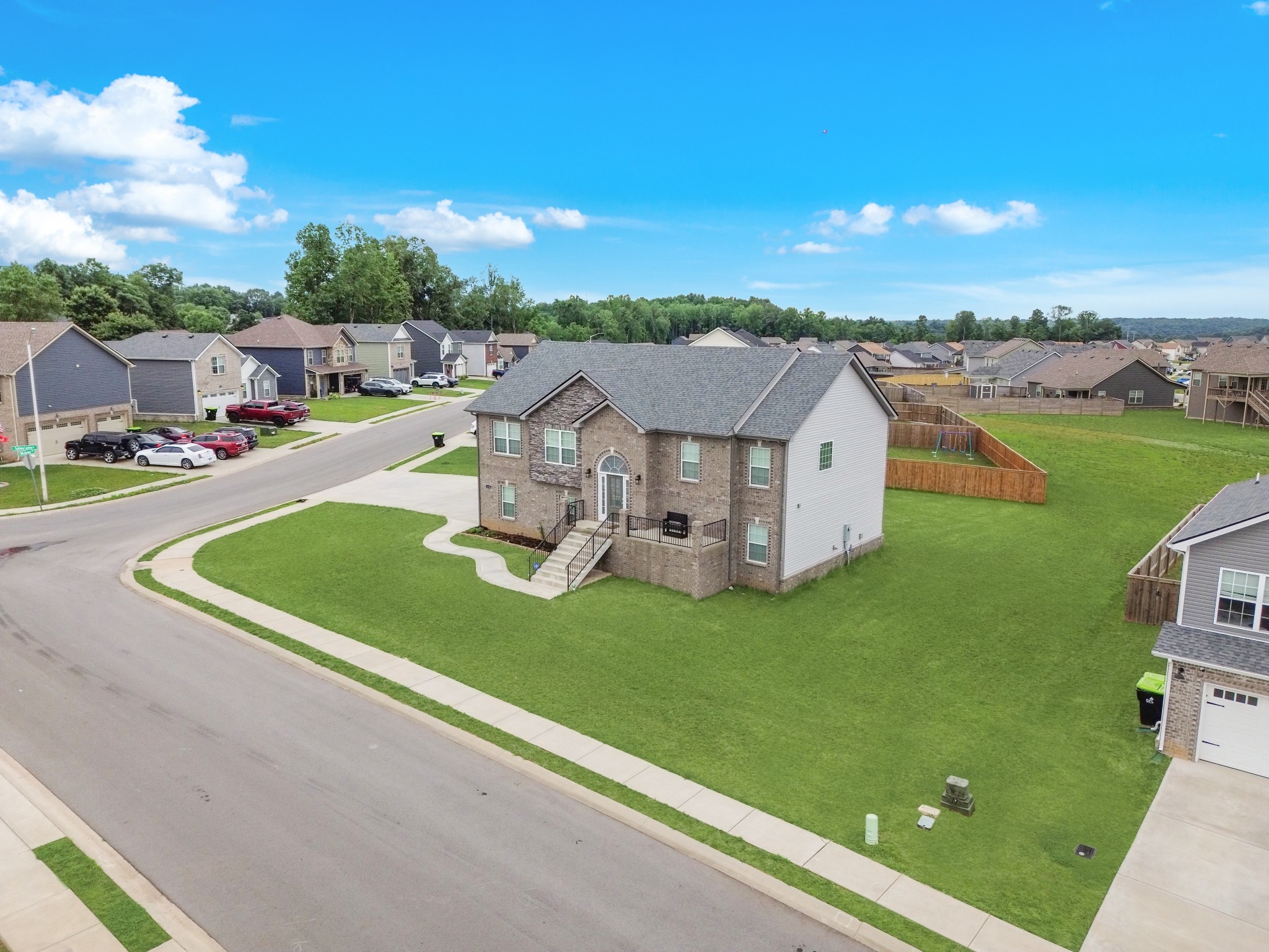 1928 Sydney Louise Dr