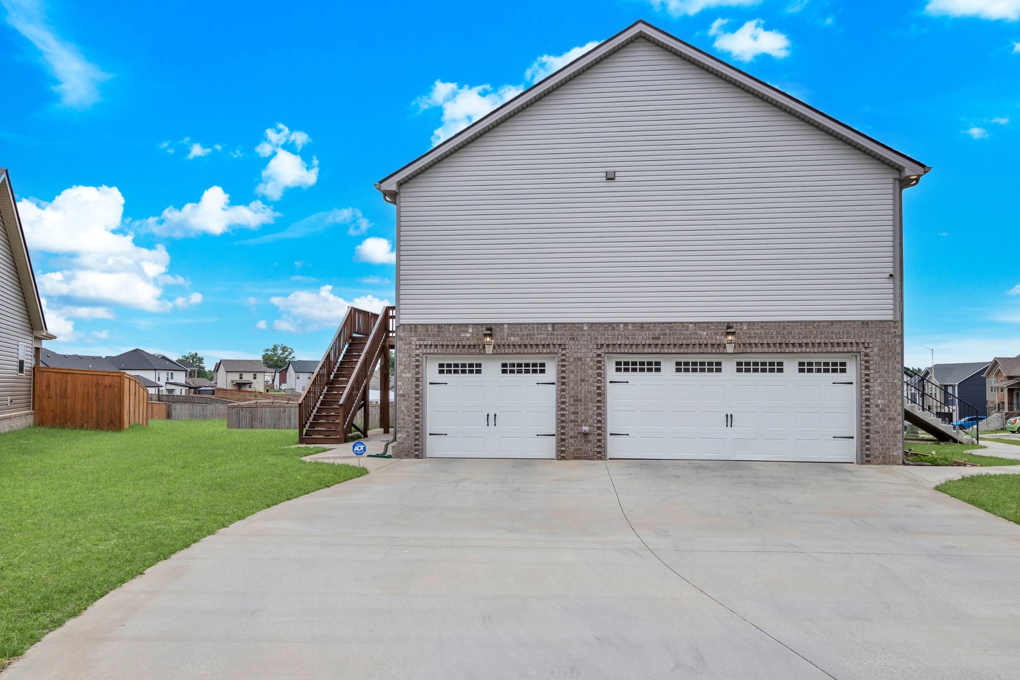 1928 Sydney Louise Dr