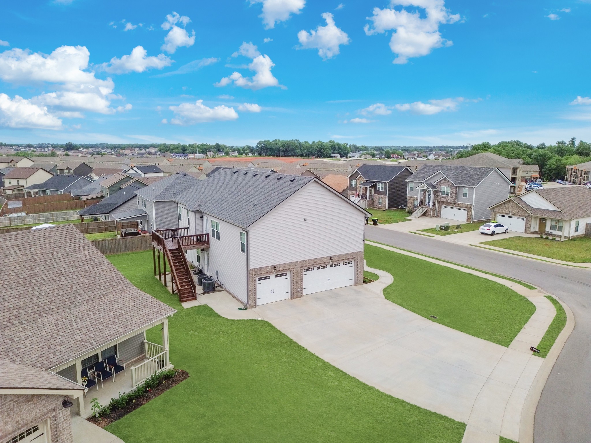 1928 Sydney Louise Dr