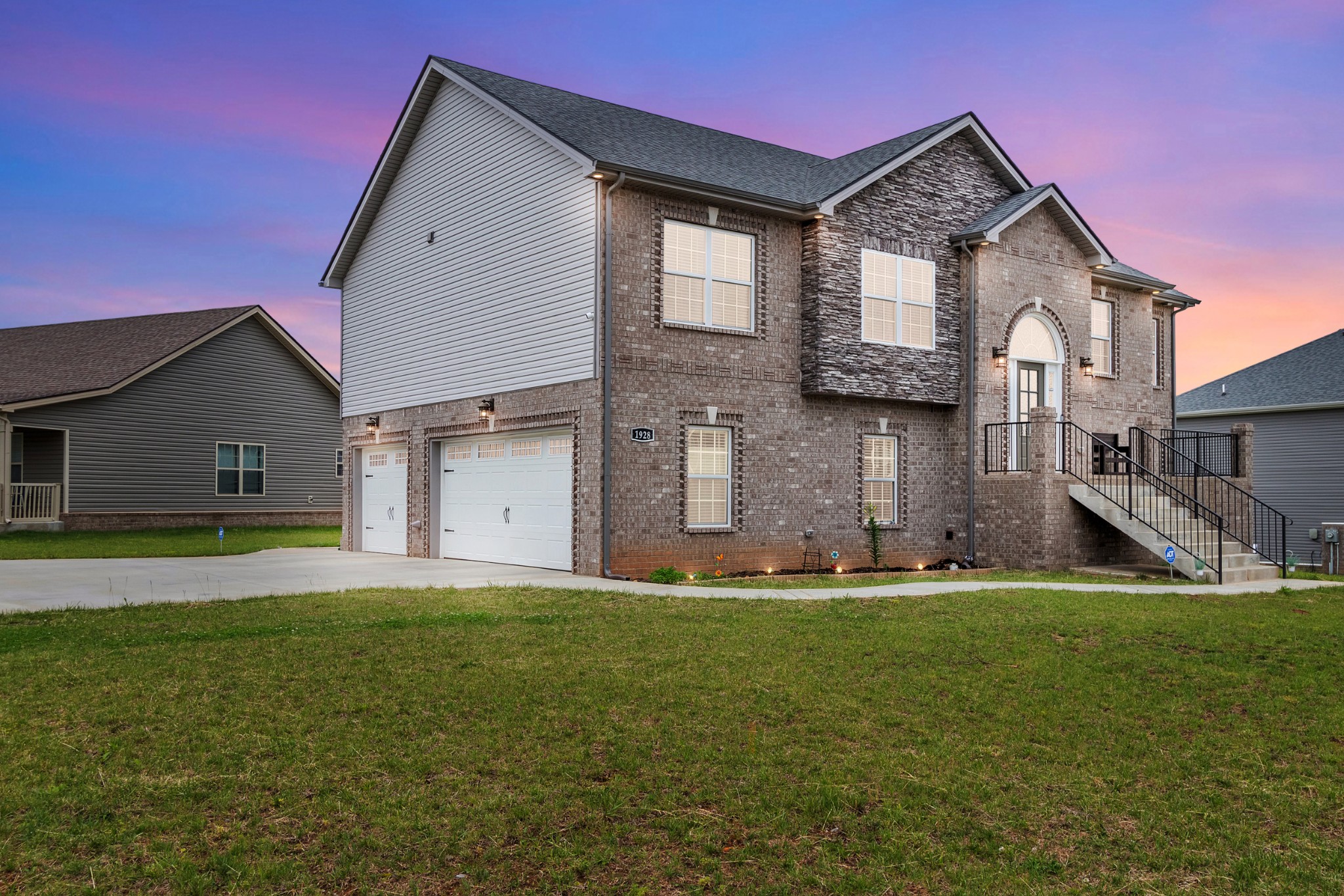 1928 Sydney Louise Dr