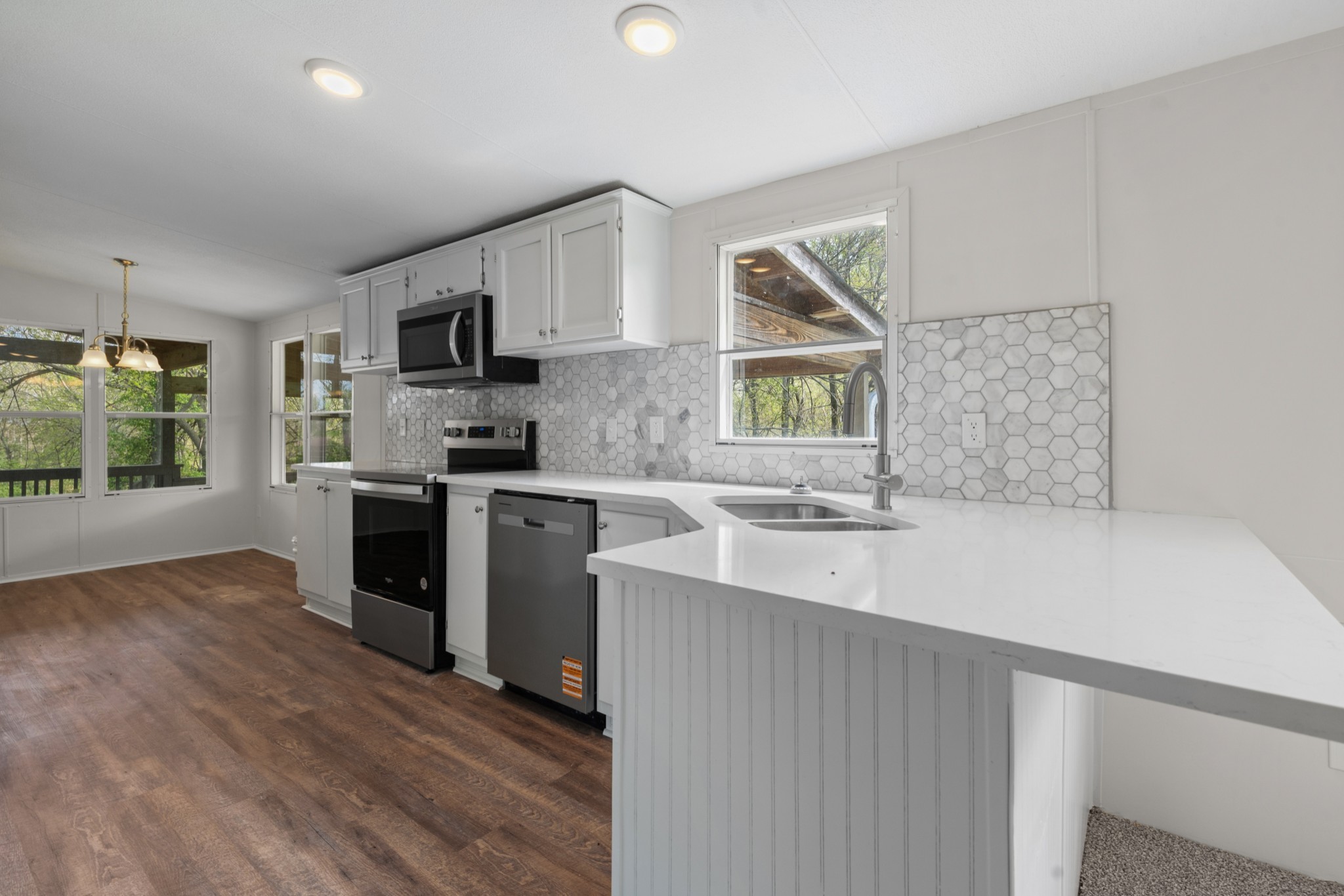 405 Briarwood Rd