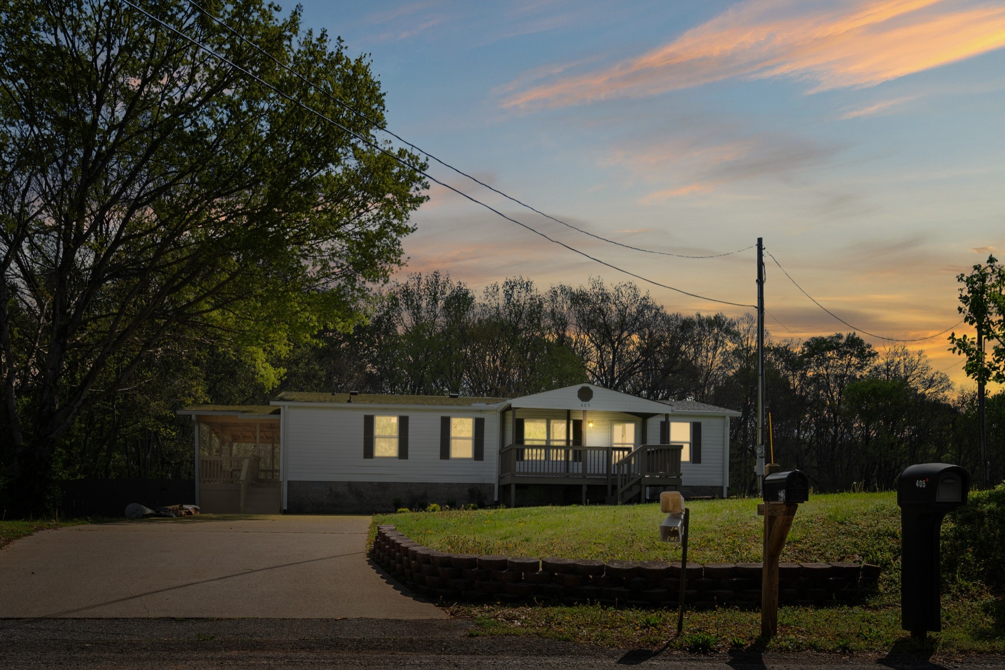 405 Briarwood Rd