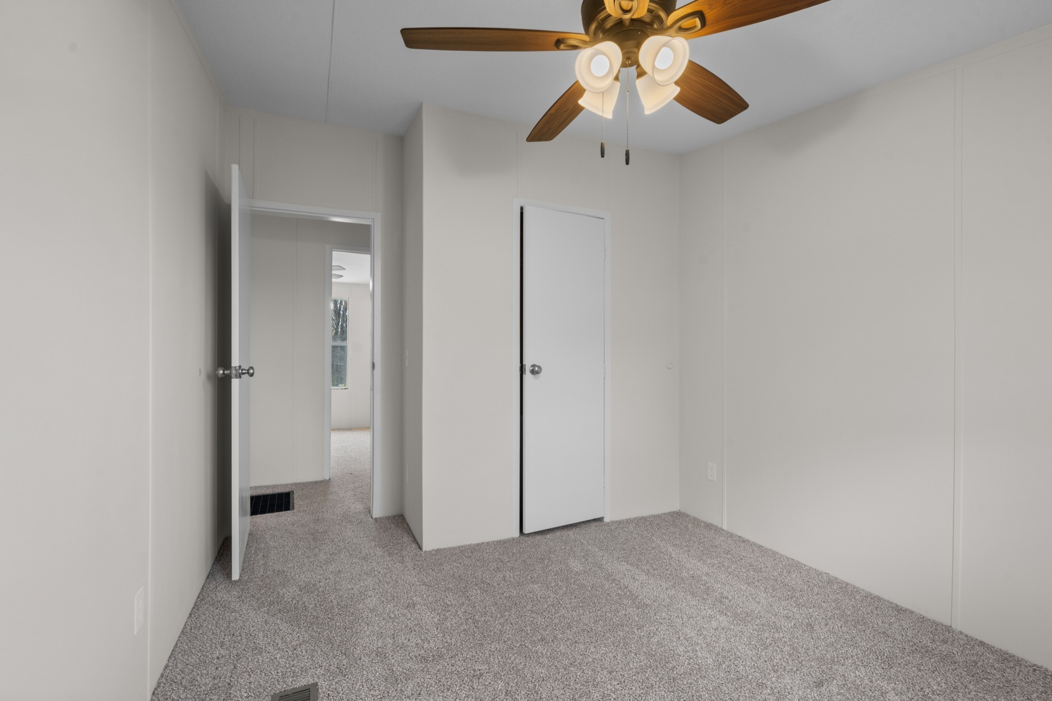 405 Briarwood Rd