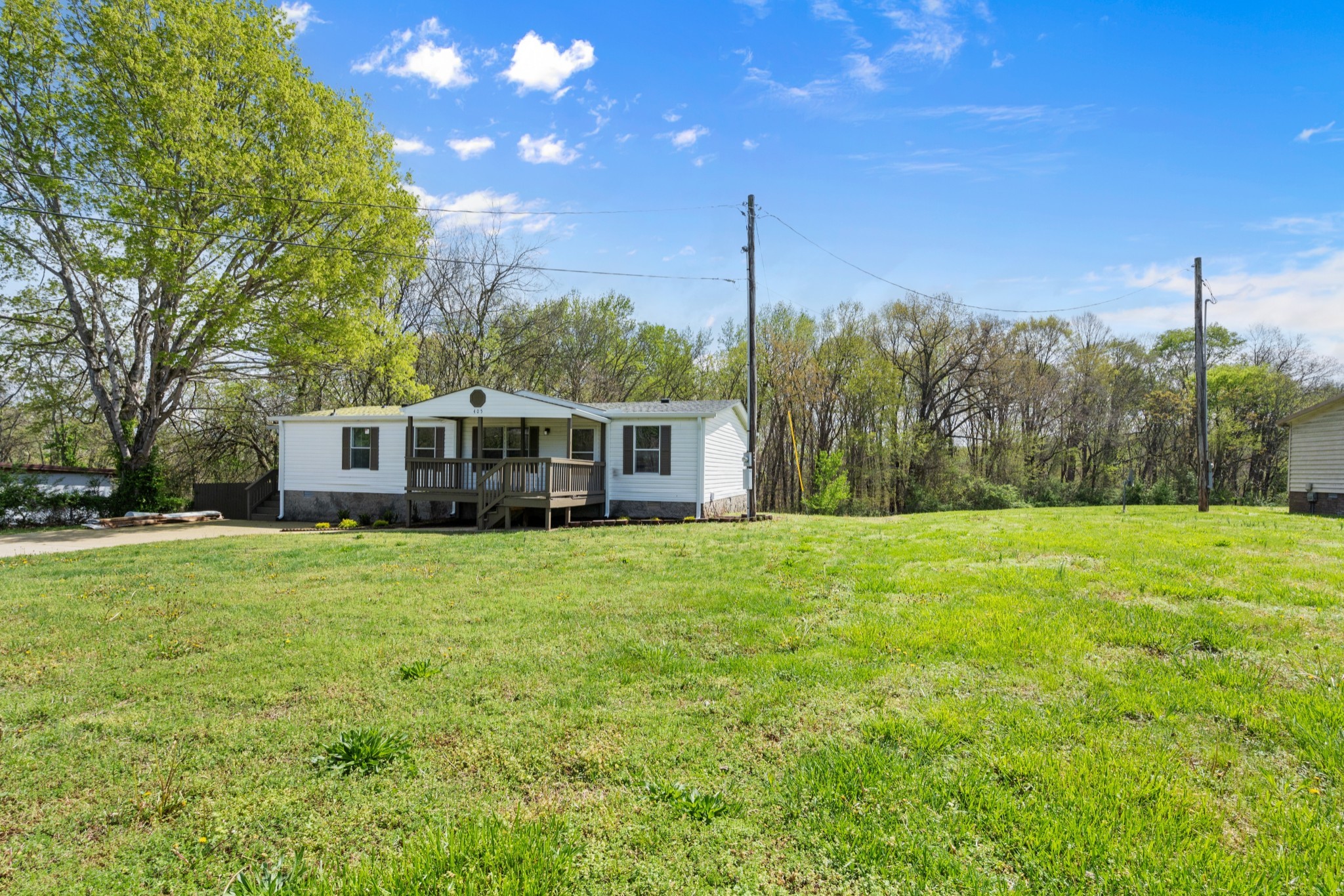 405 Briarwood Rd