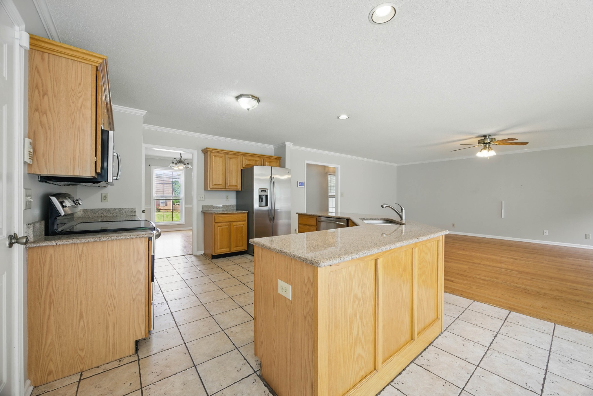 1158 THORNBERRY DRIVE