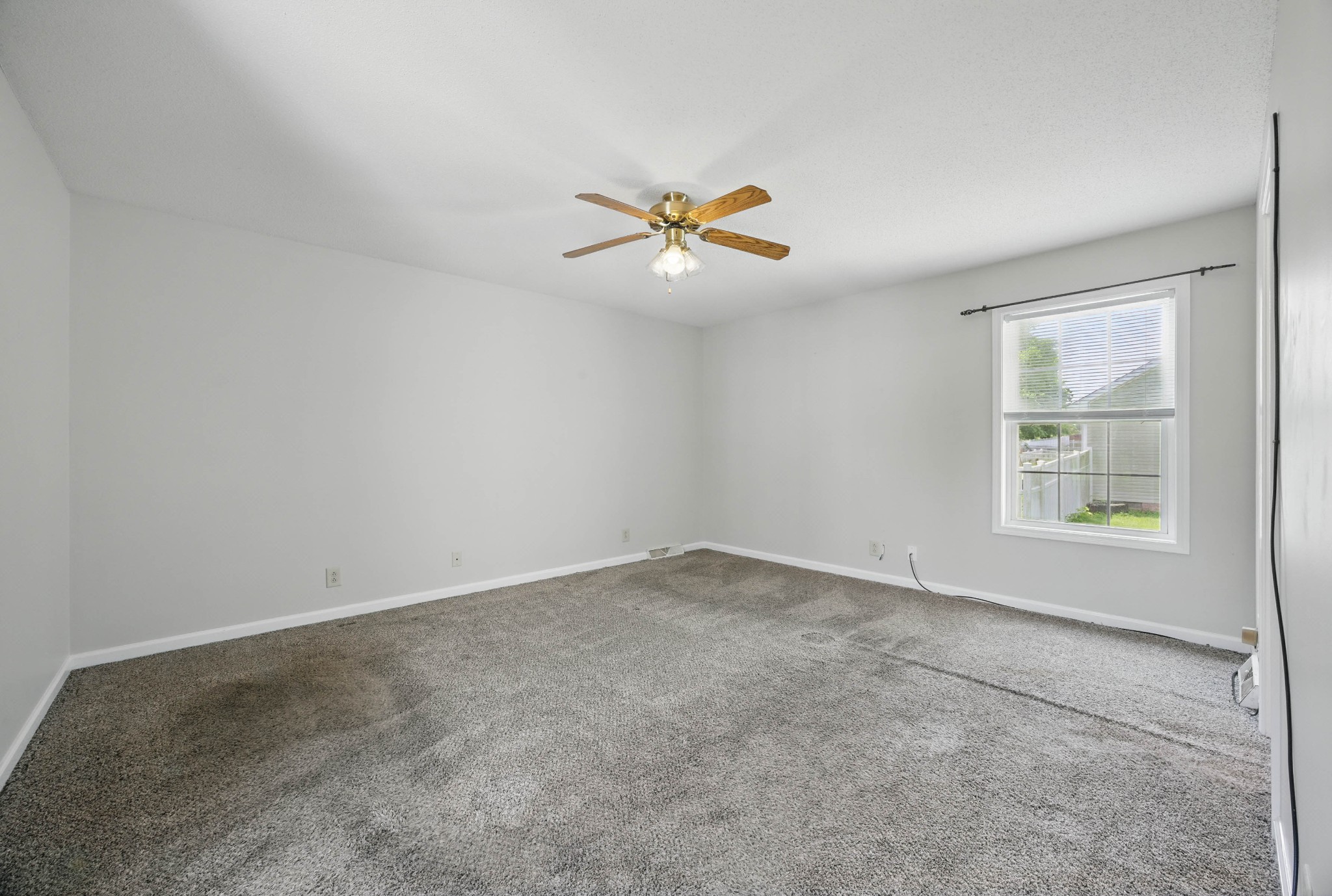 1158 THORNBERRY DRIVE