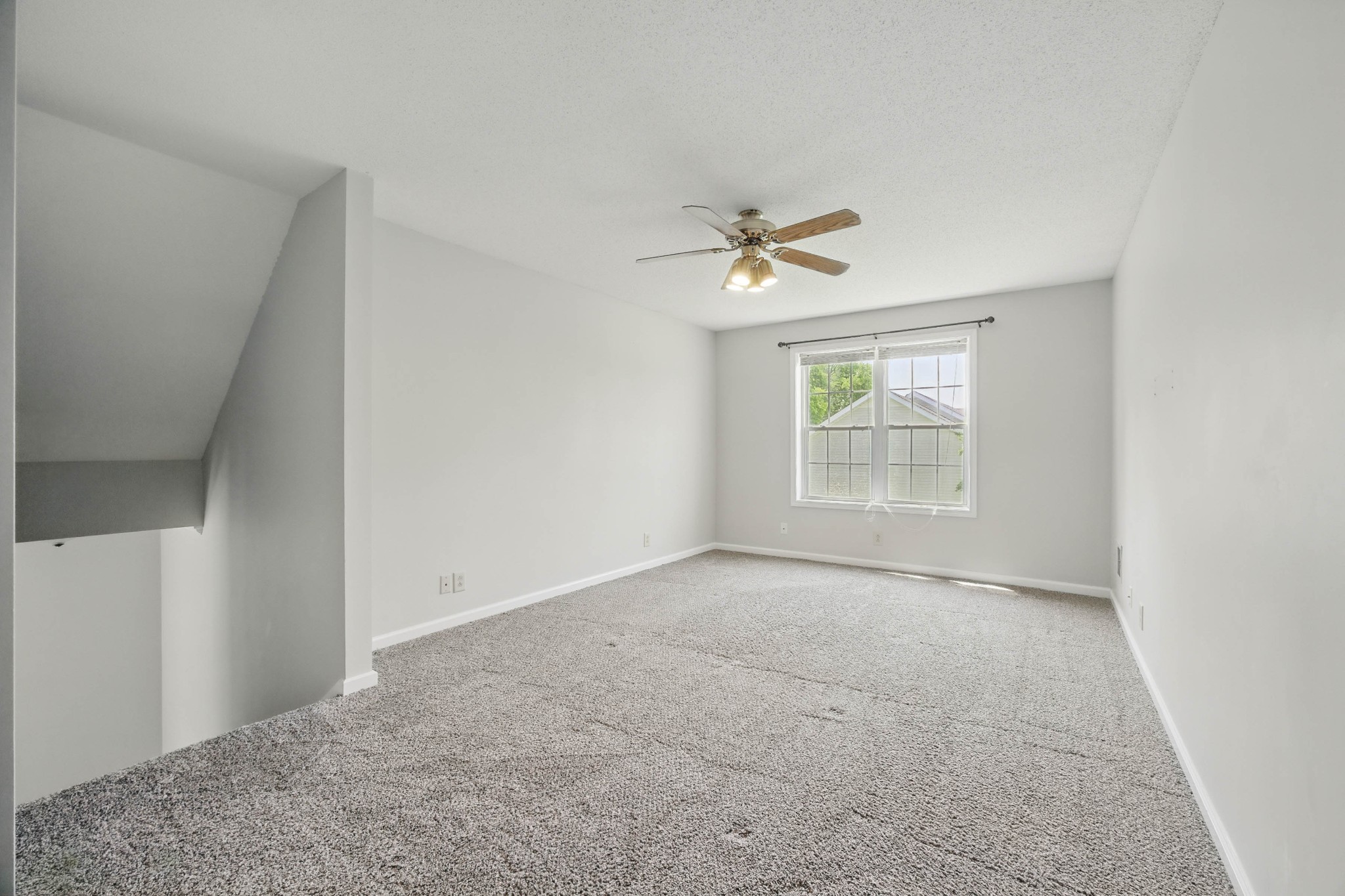 1158 THORNBERRY DRIVE